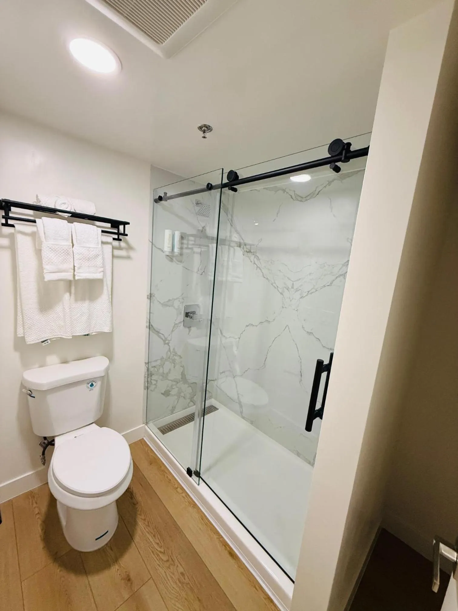 Shower in MainStay Suites Victorville - Hesperia