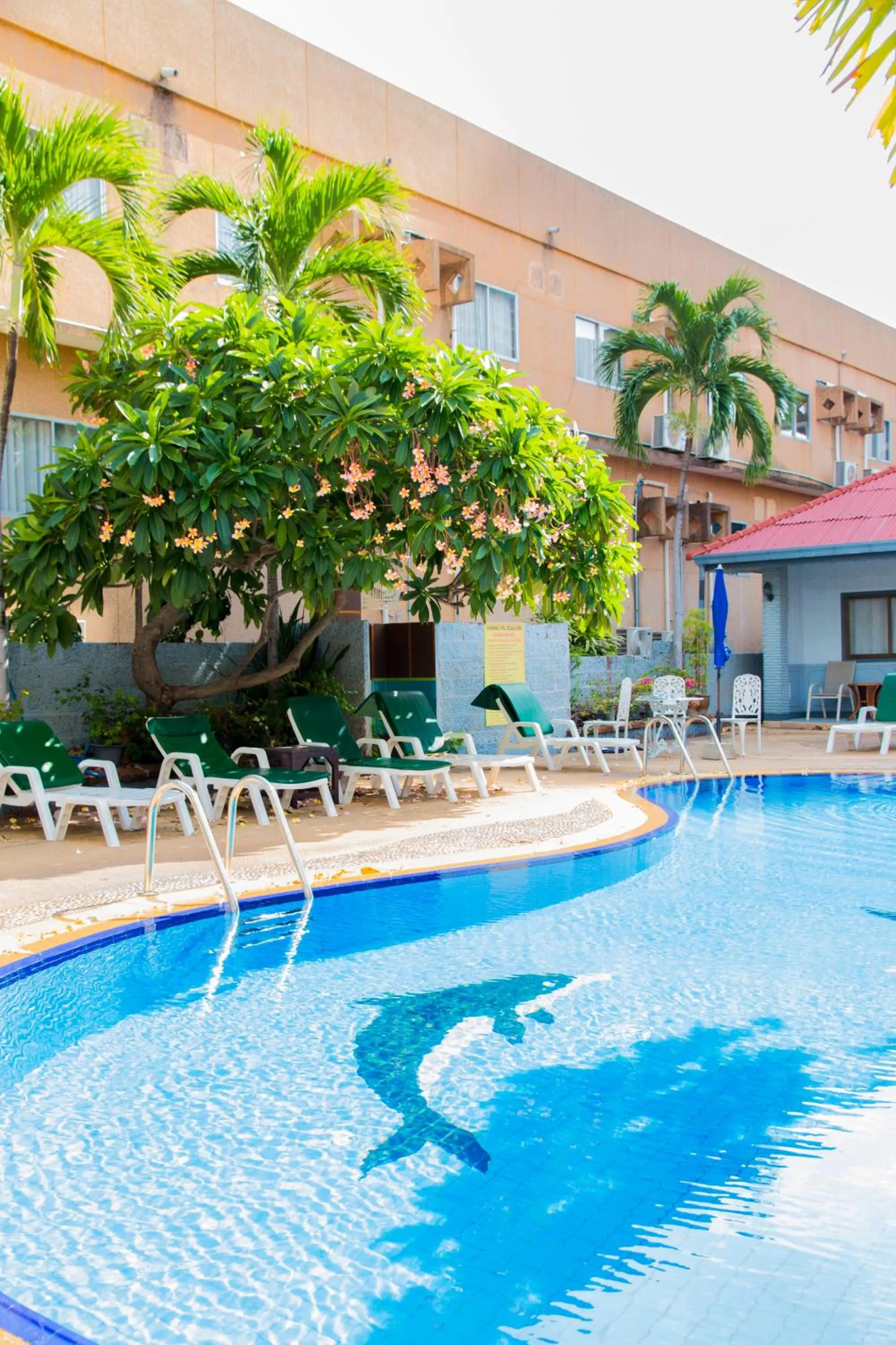 Swimming pool in S Lodge Pattaya formally Sabai Lodge