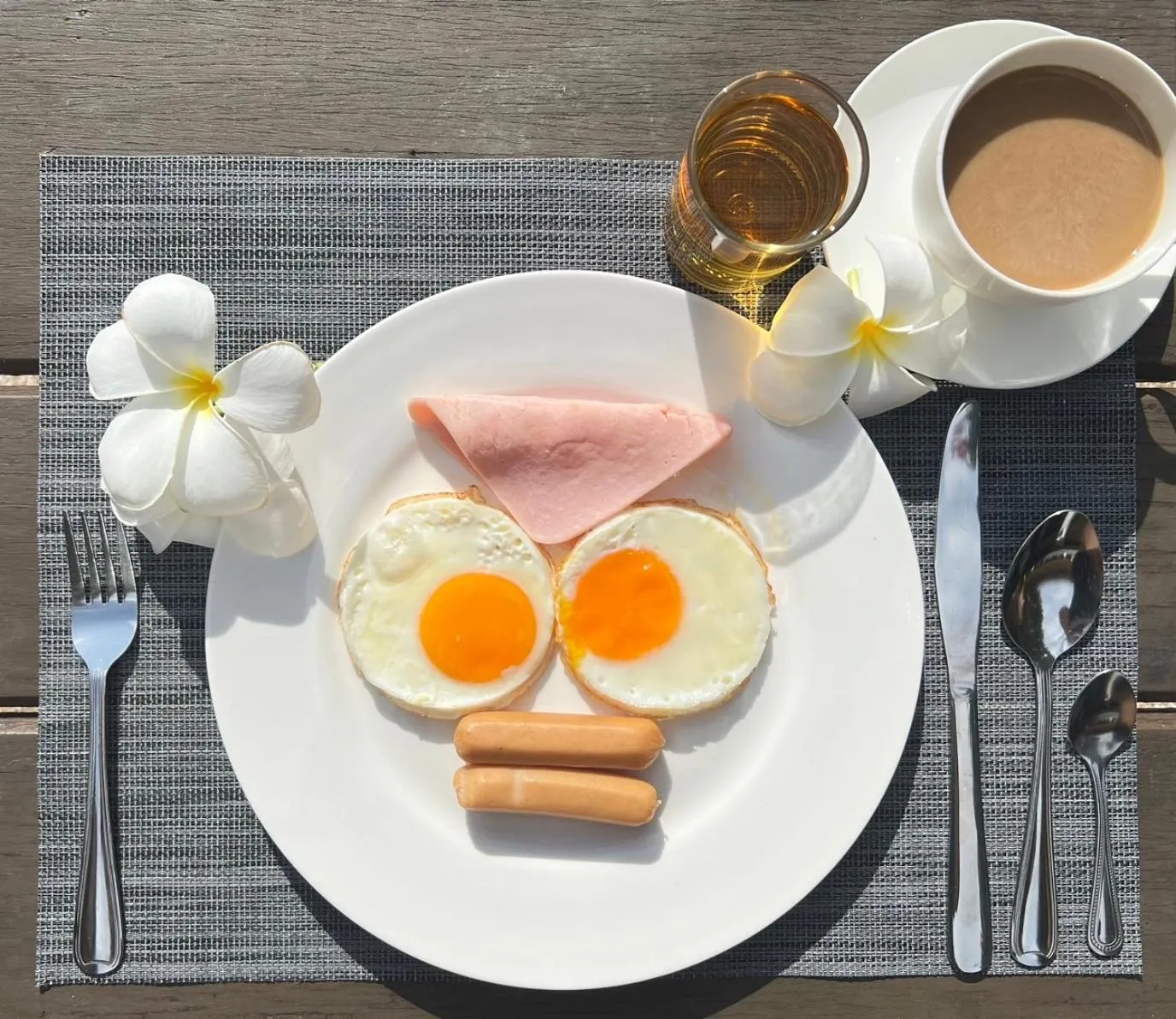 Breakfast in S Lodge Pattaya formally Sabai Lodge