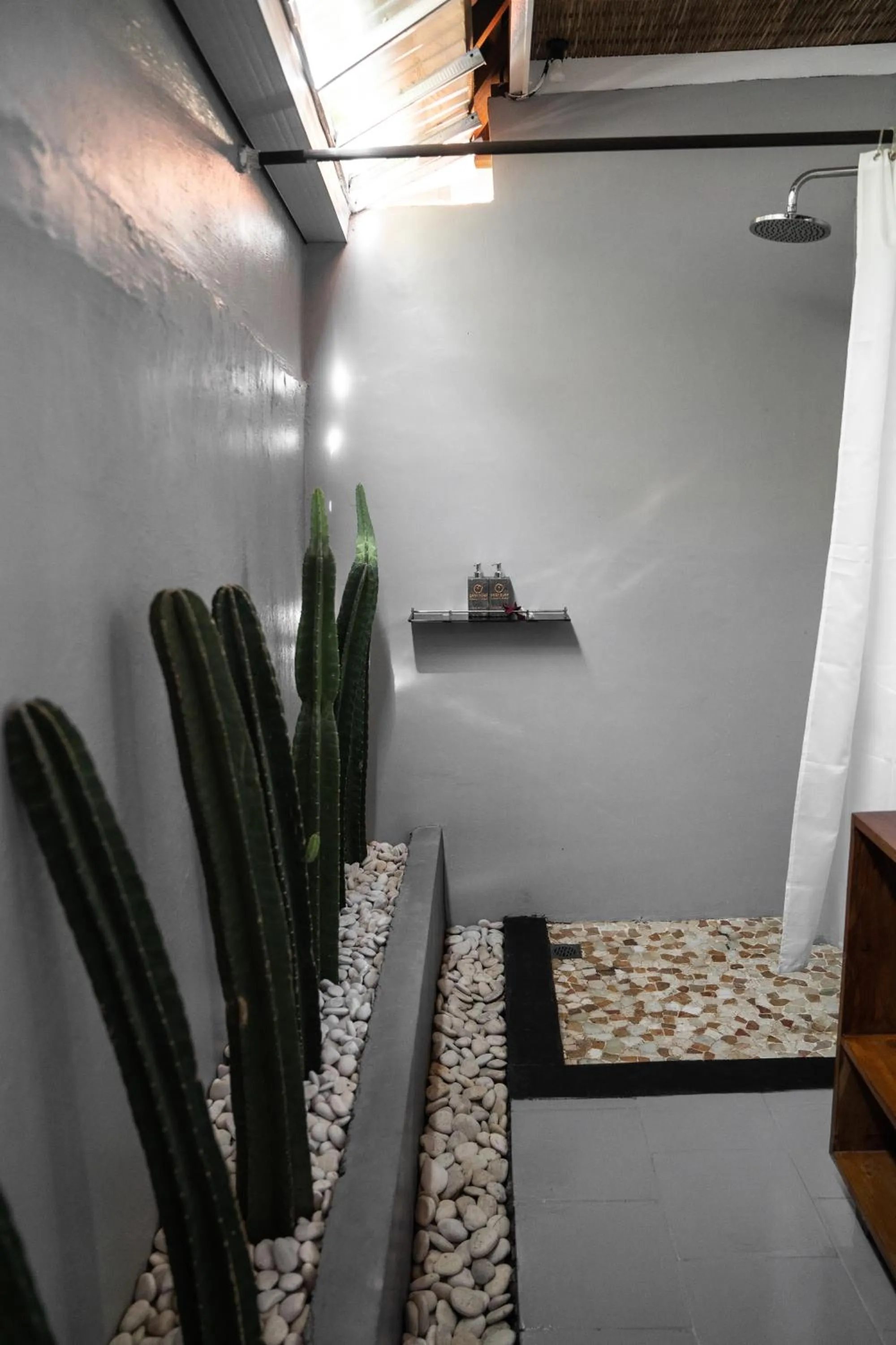 Bathroom in Easy Surf Camp