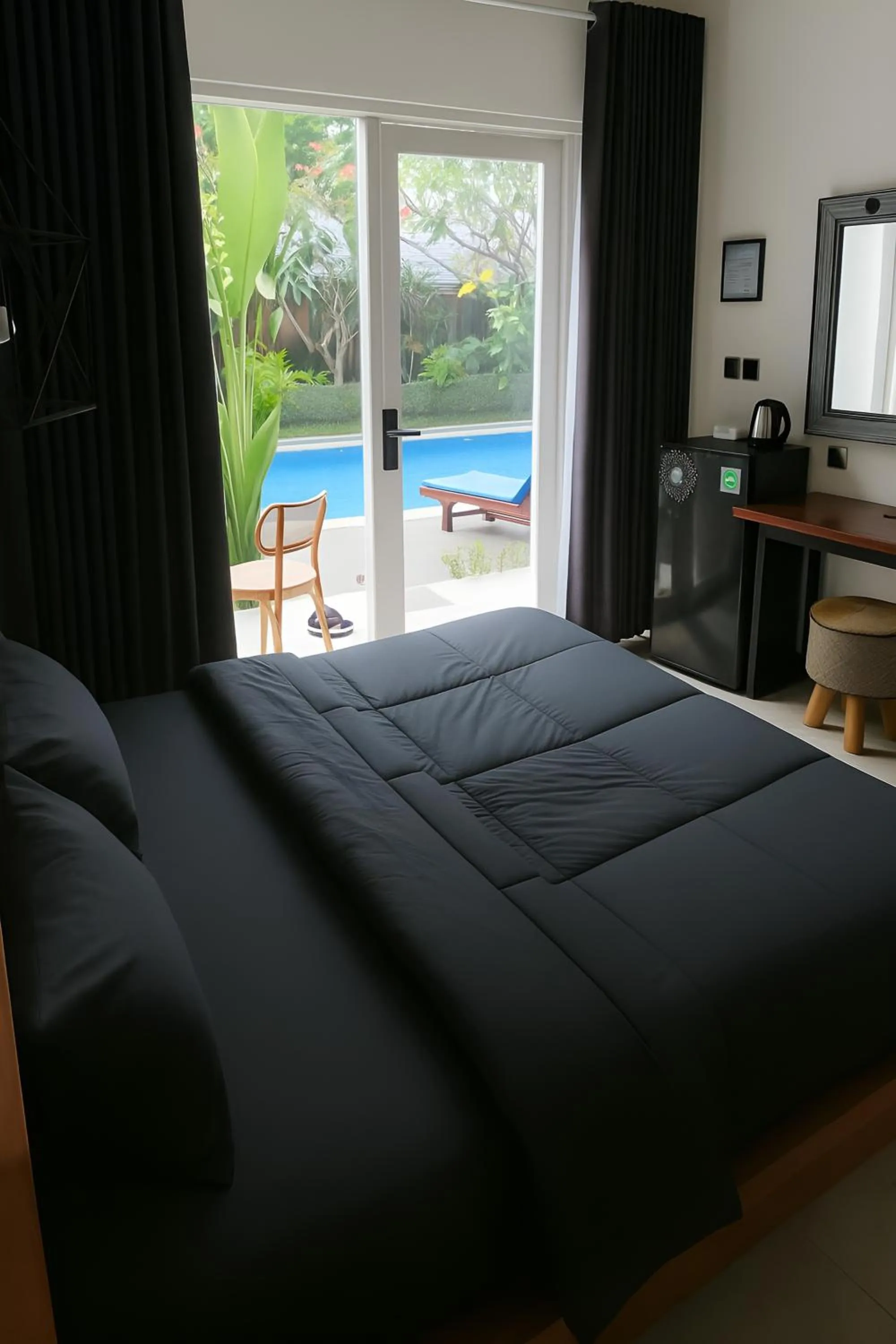 Bedroom, Bed in Easy Surf Camp