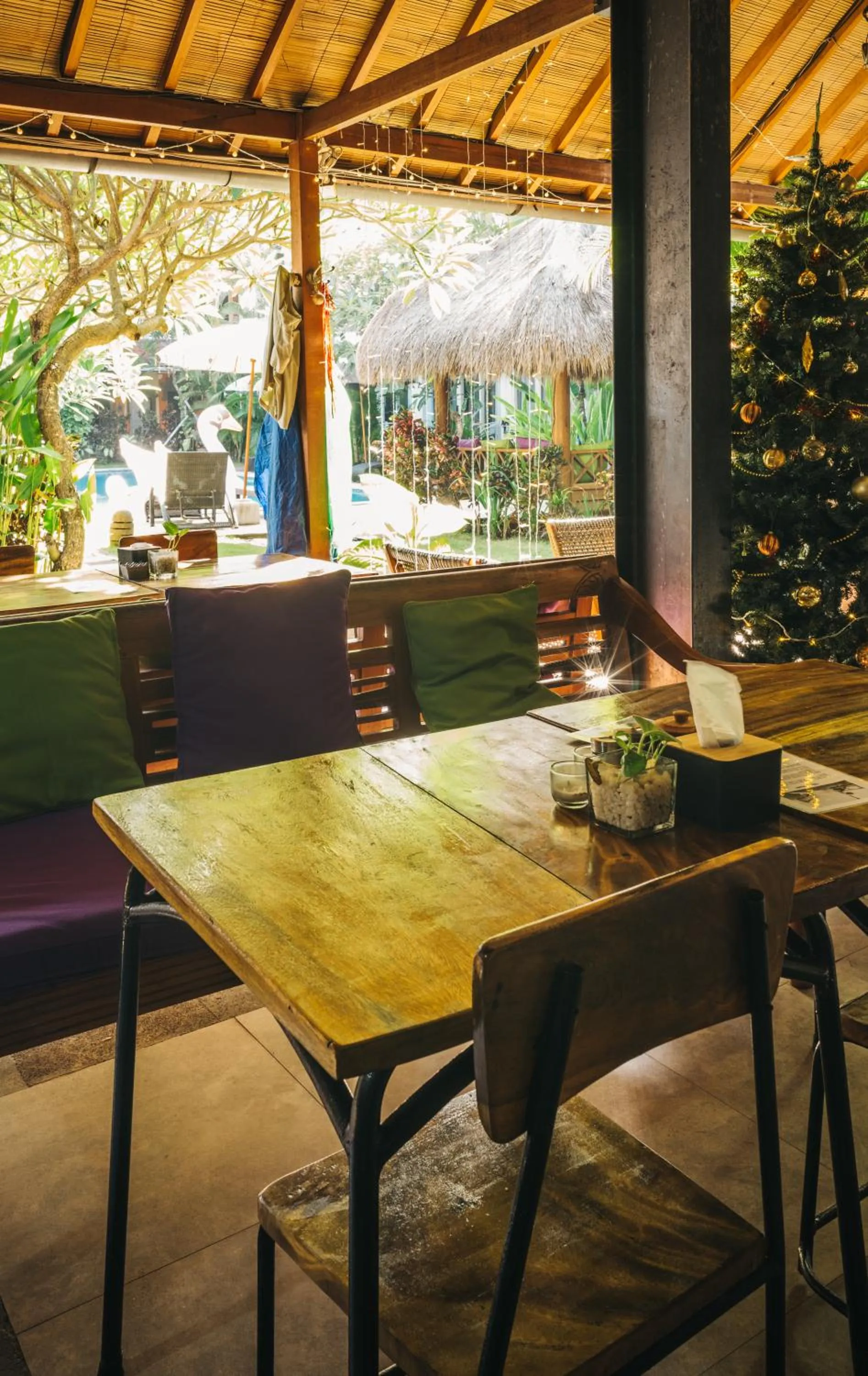 Restaurant/places to eat in Easy Surf Camp