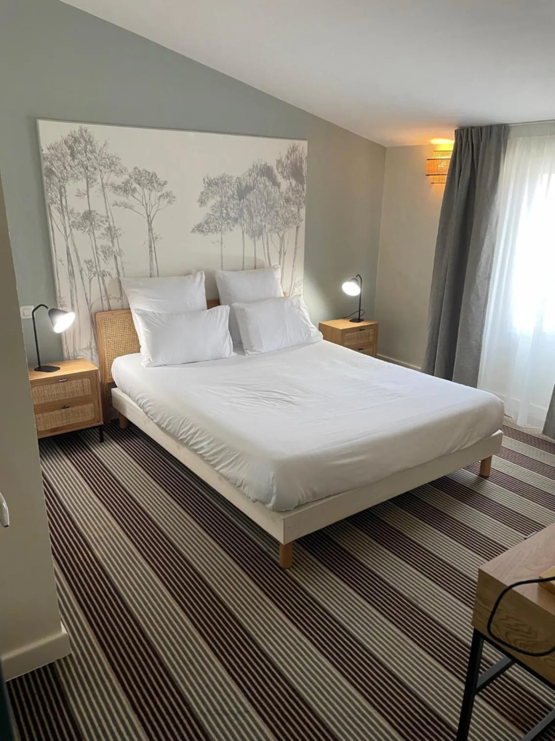 Bed in Hôtel Le Martray