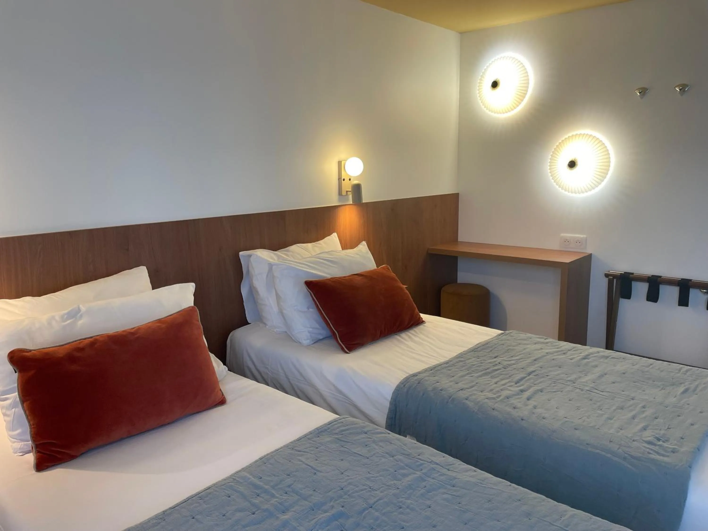 Bed in Hôtel Le Martray