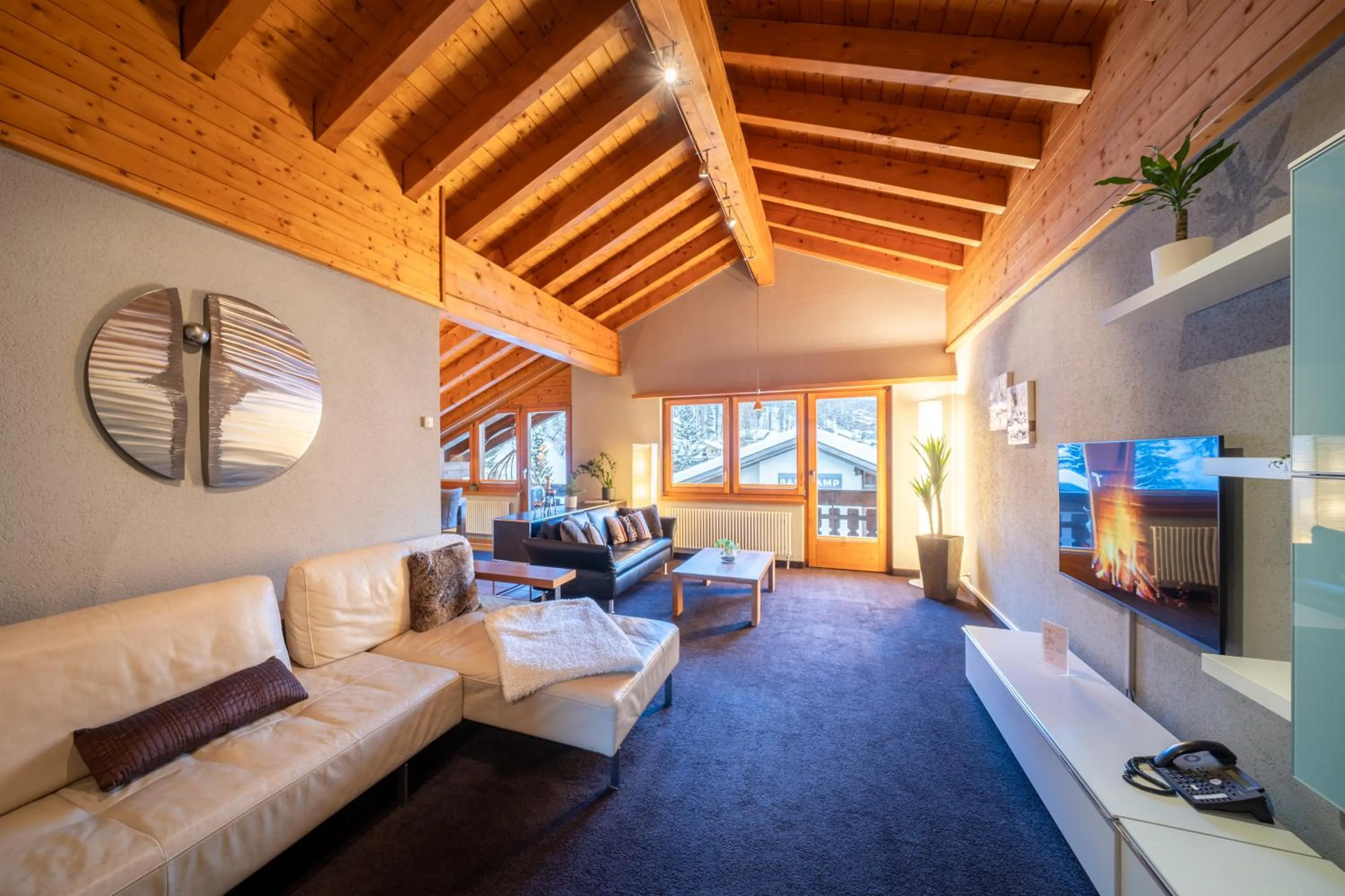 TV and multimedia in Hotel AMBiANCE