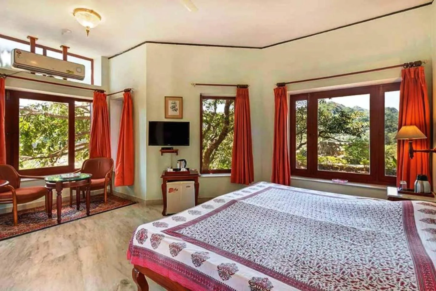 TV and multimedia, Bed in Kesar Bhawan Palace