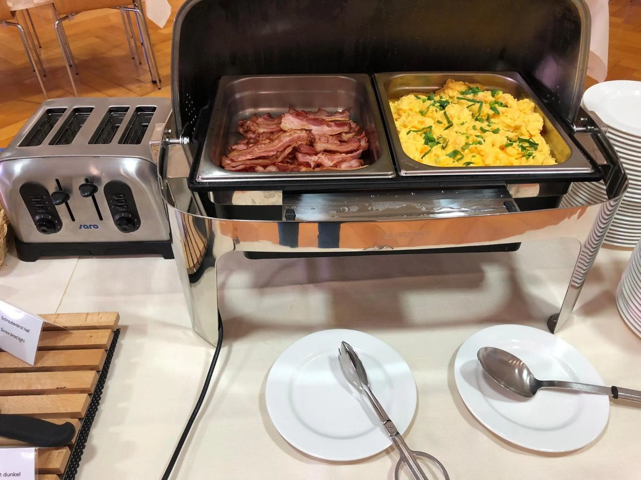 Buffet breakfast in Dialoghotel Eckstein