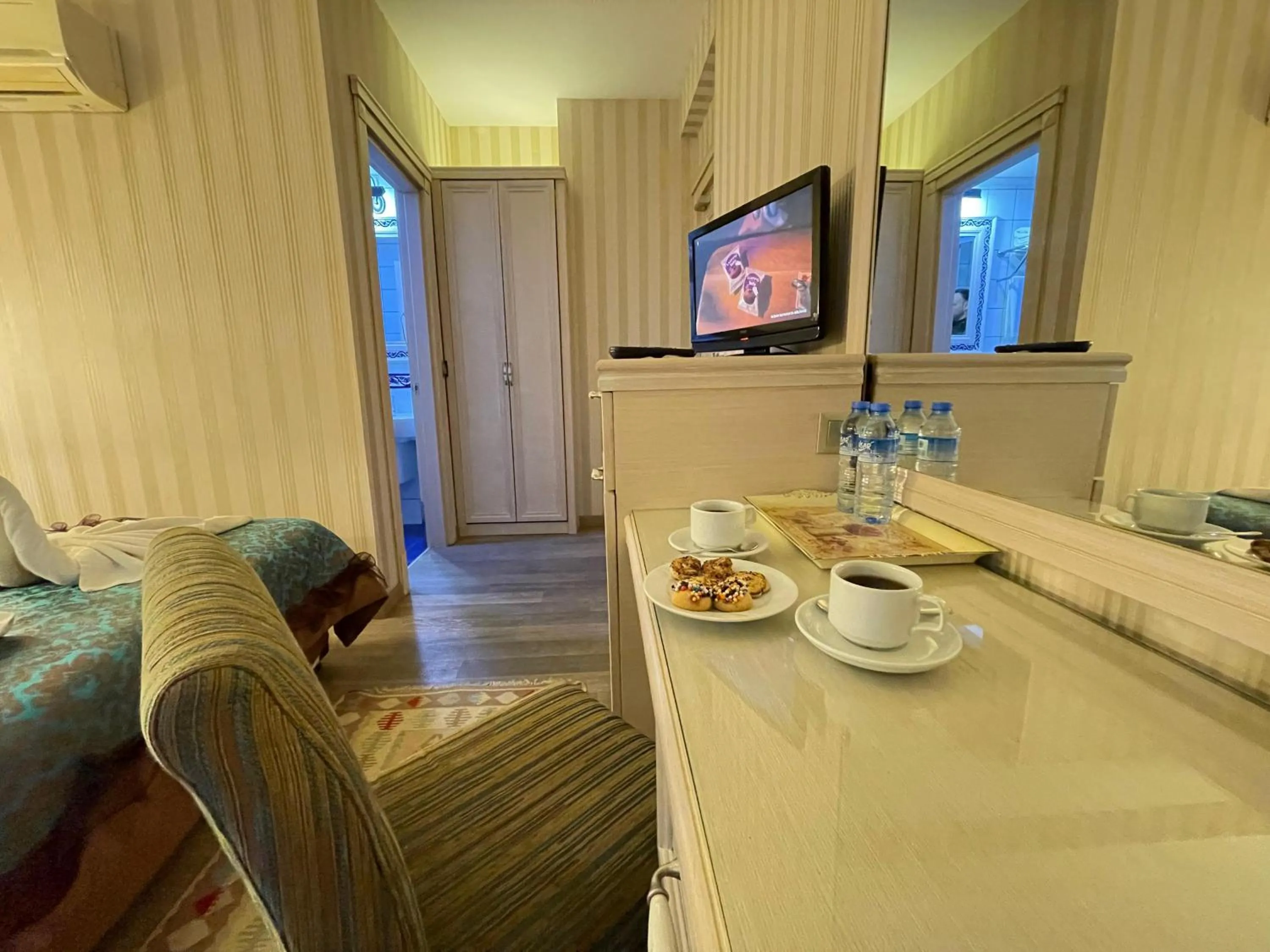 TV and multimedia in Hotel Novano