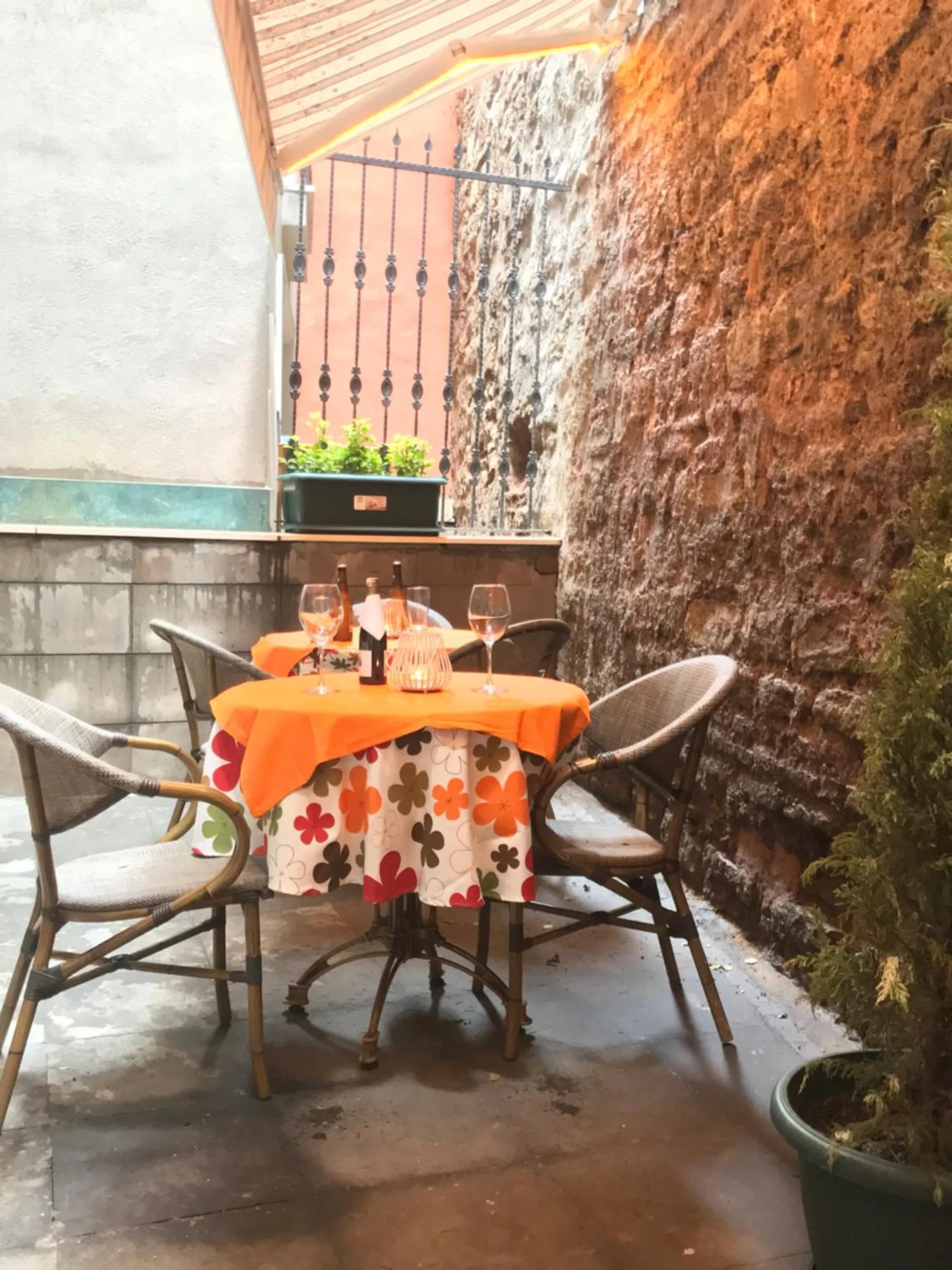 Property building in Hotel Novano