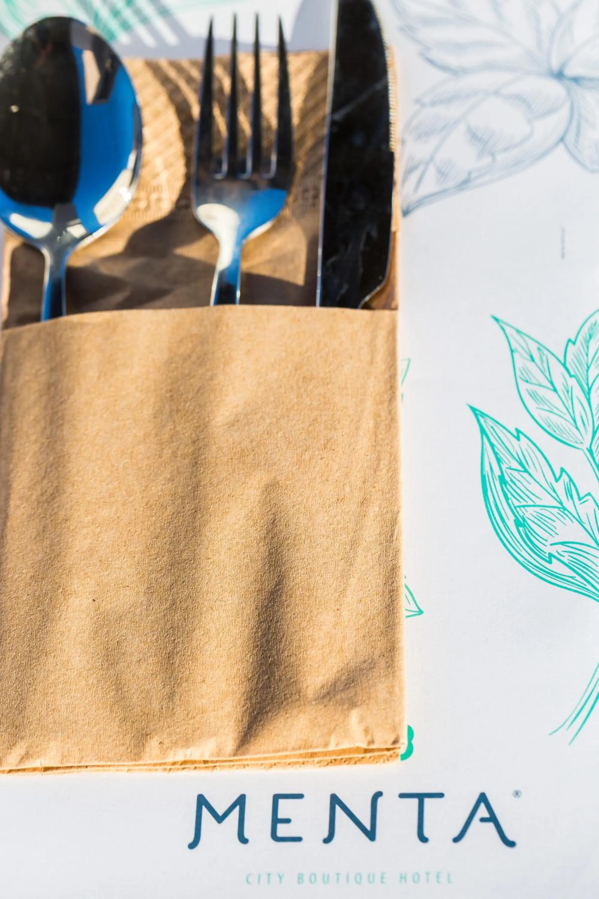 Restaurant/places to eat in Menta City Boutique Hotel