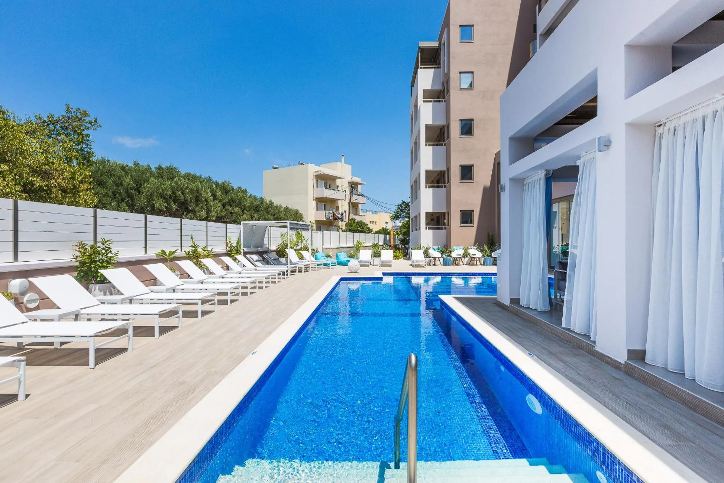 Swimming pool in Menta City Boutique Hotel