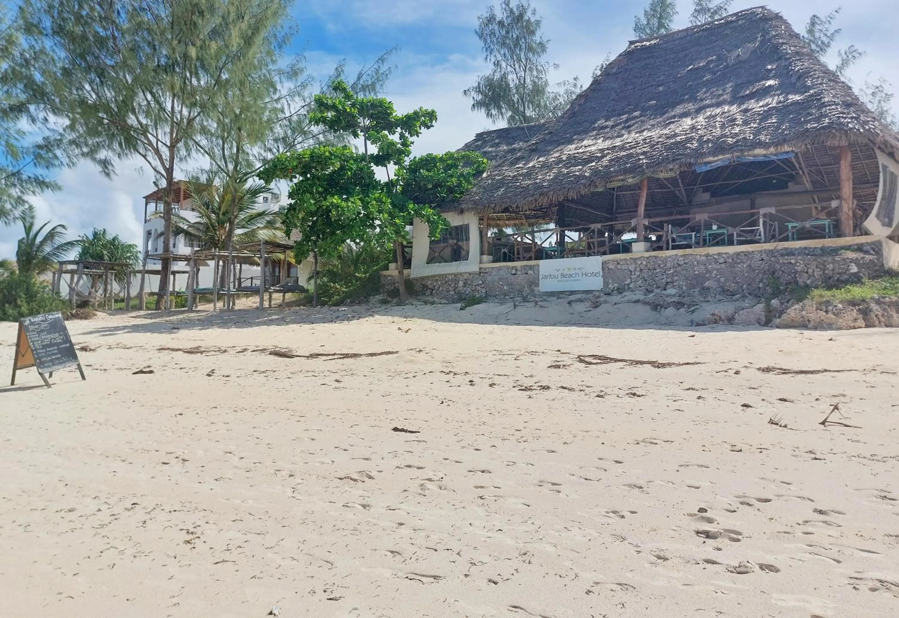 Beach in Jaribu Beach Hotel