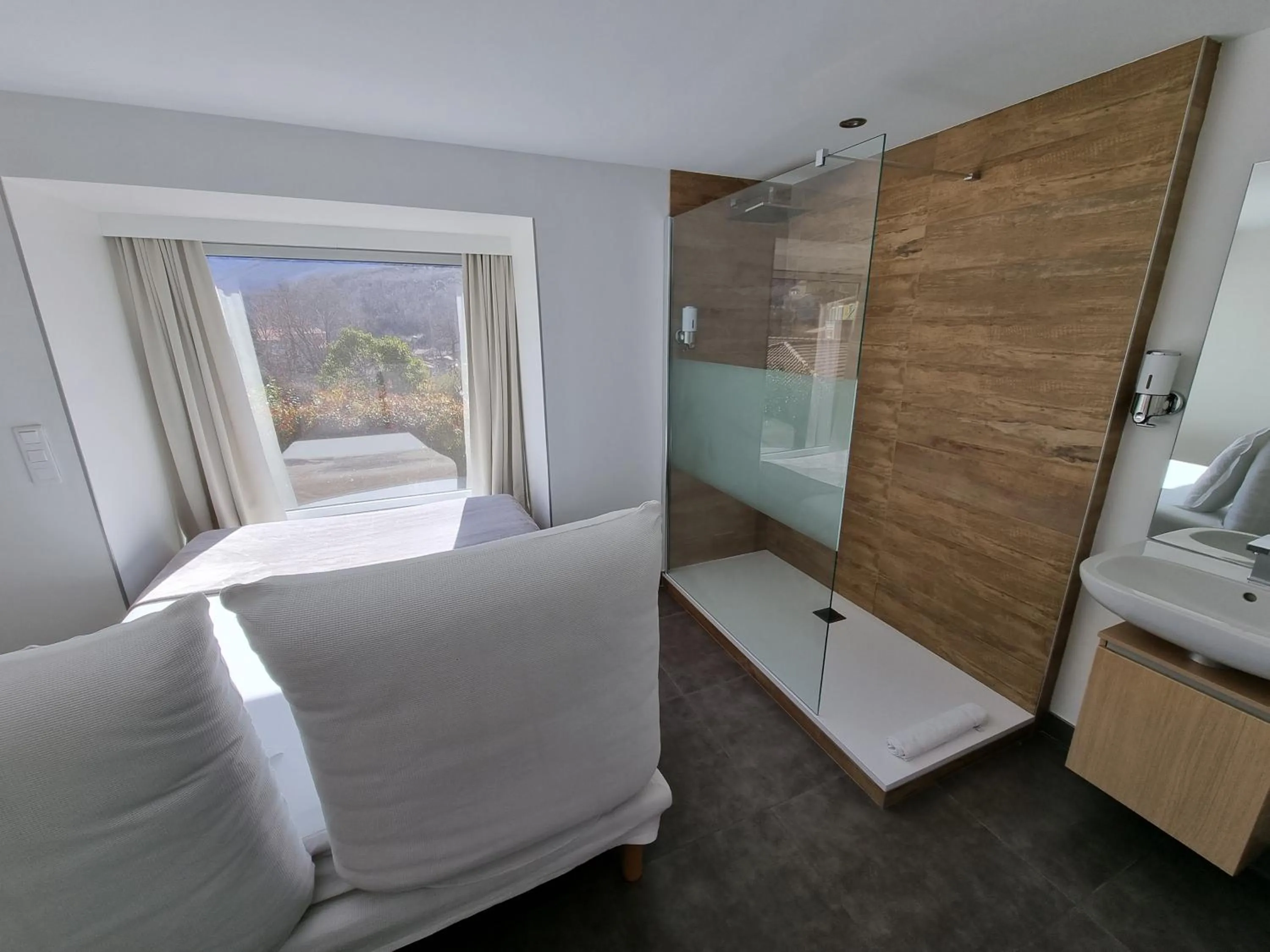 Shower, Bed in Artemisia Boutique Hotel