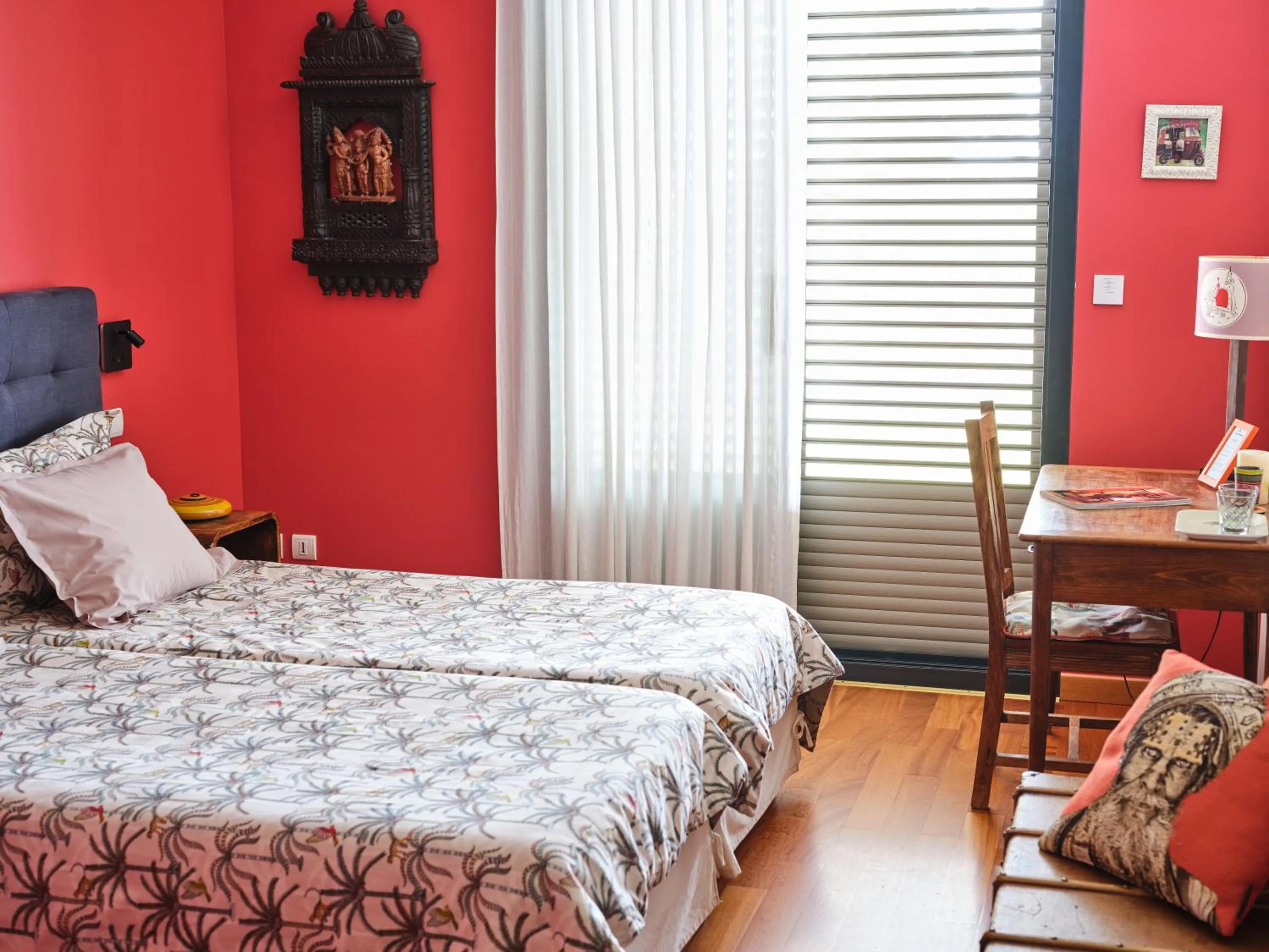 hair dresser, Bed in la Palisse