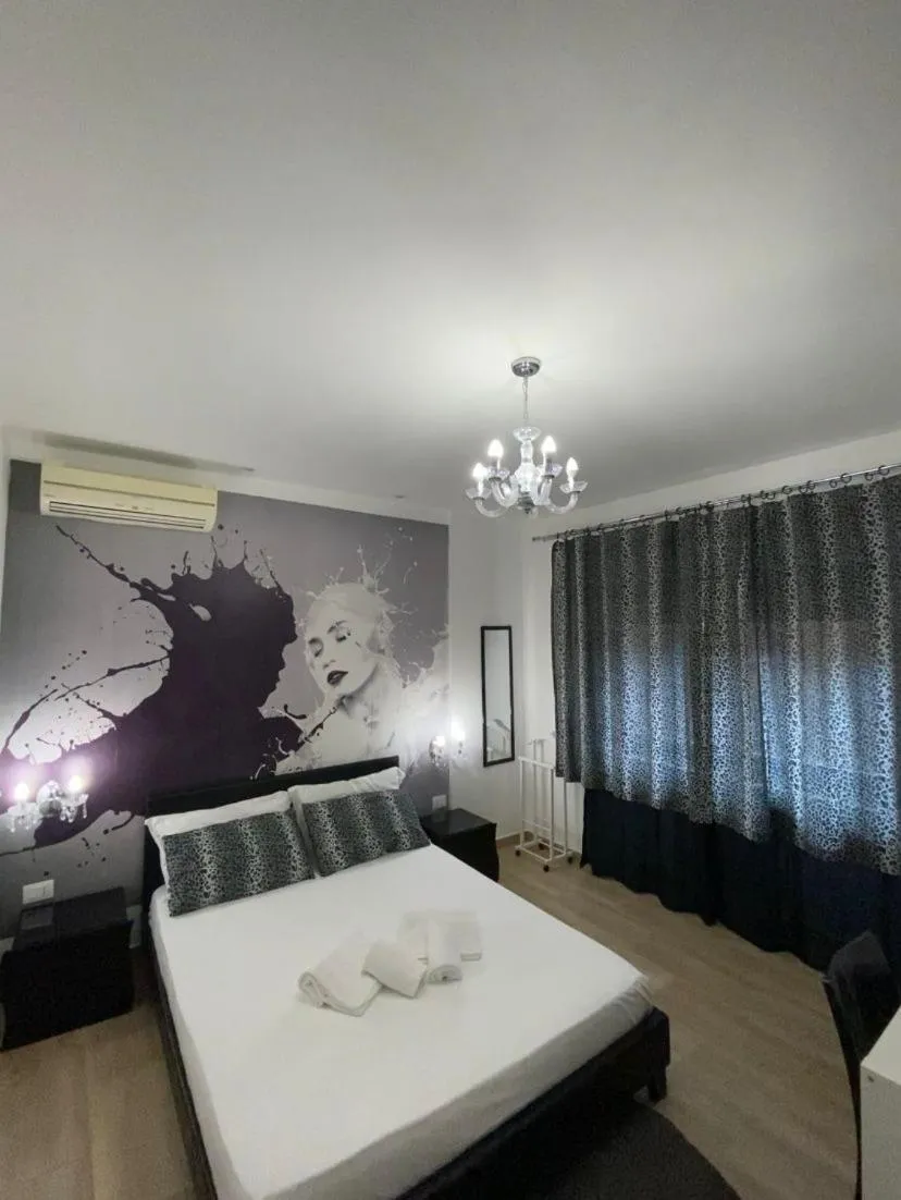 Bed in Rome Sweet Home Vatican