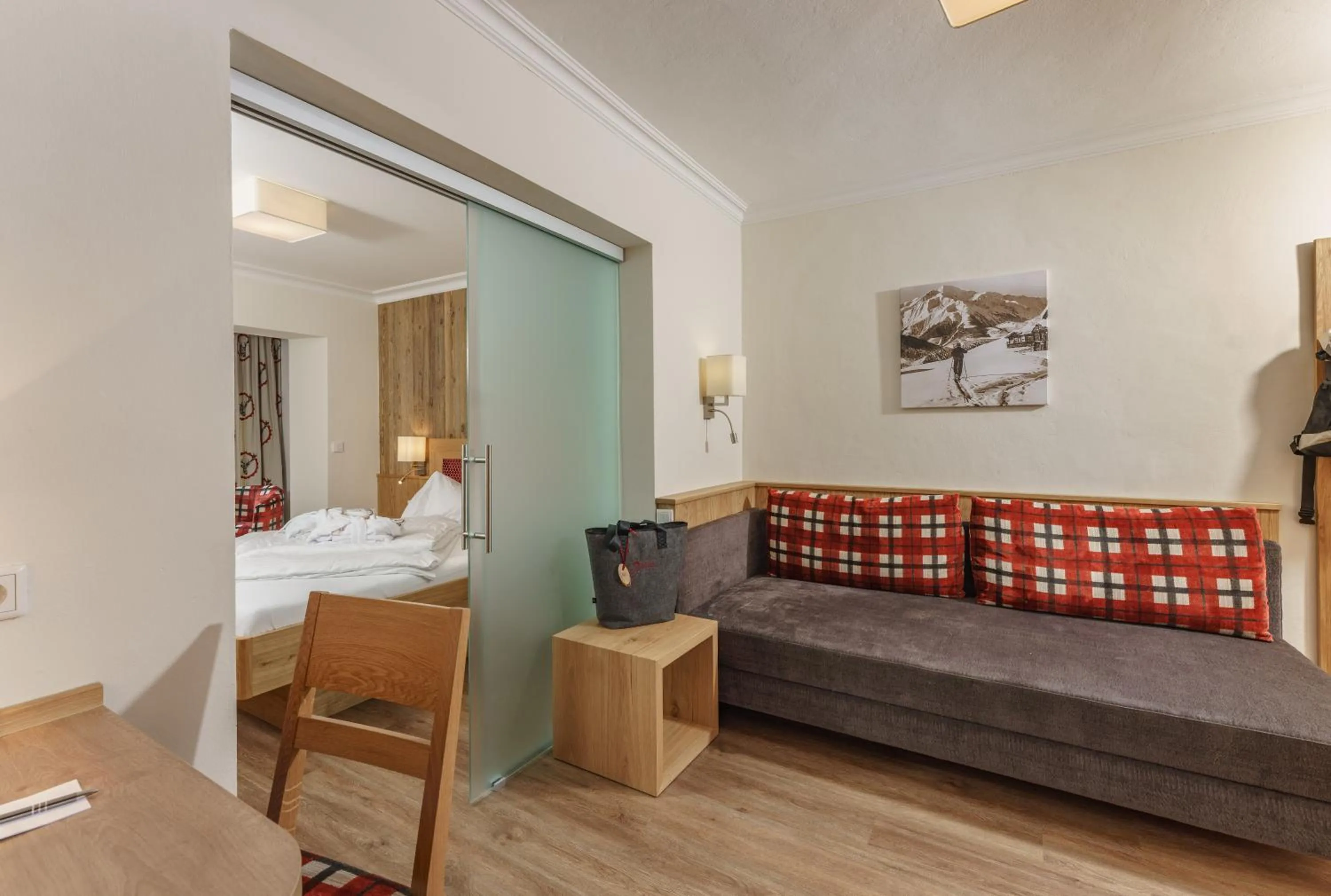 Photo of the whole room, Bed in Panoramahotel Gürtl