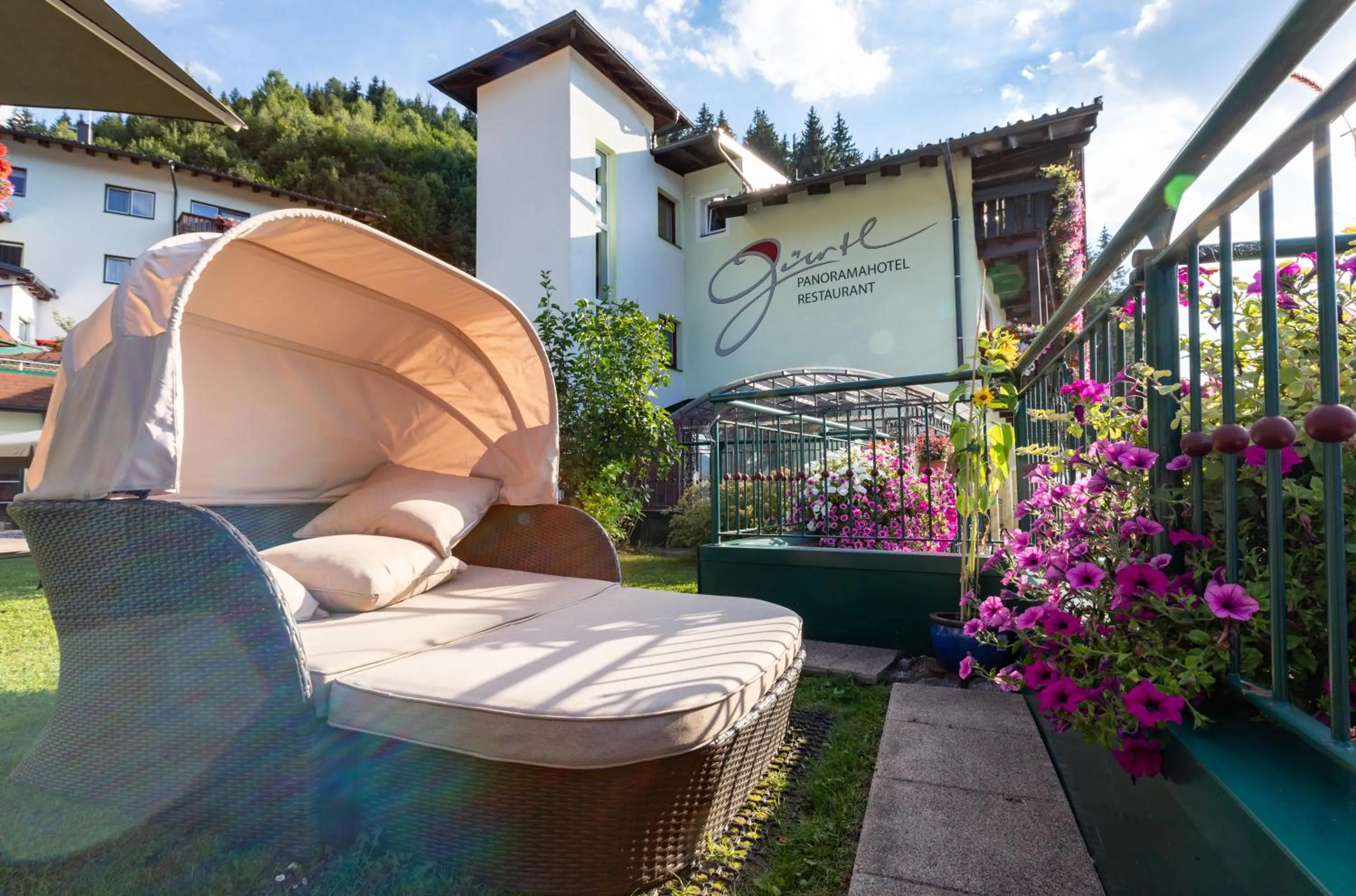 Garden in Panoramahotel Gürtl