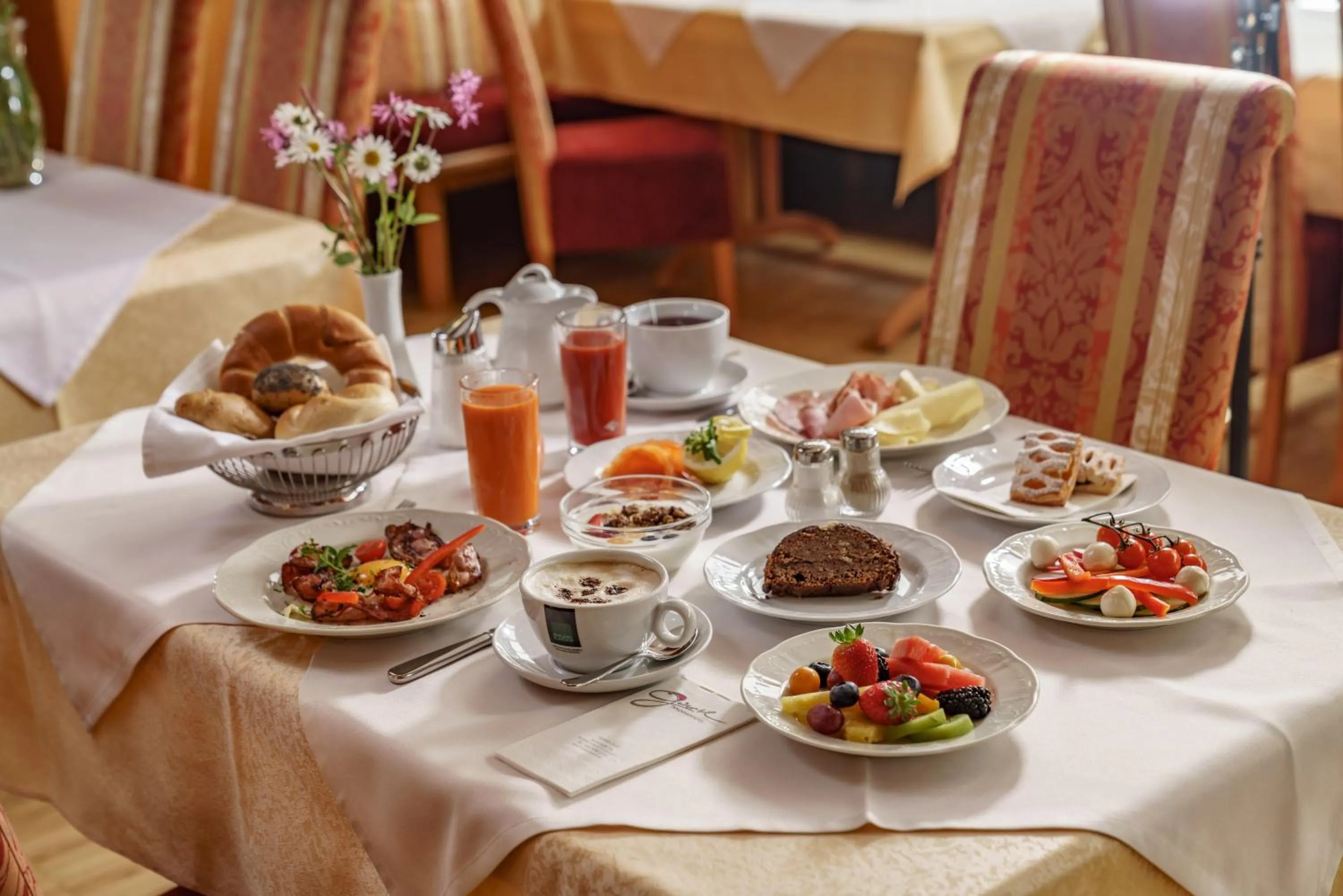 Breakfast in Panoramahotel Gürtl