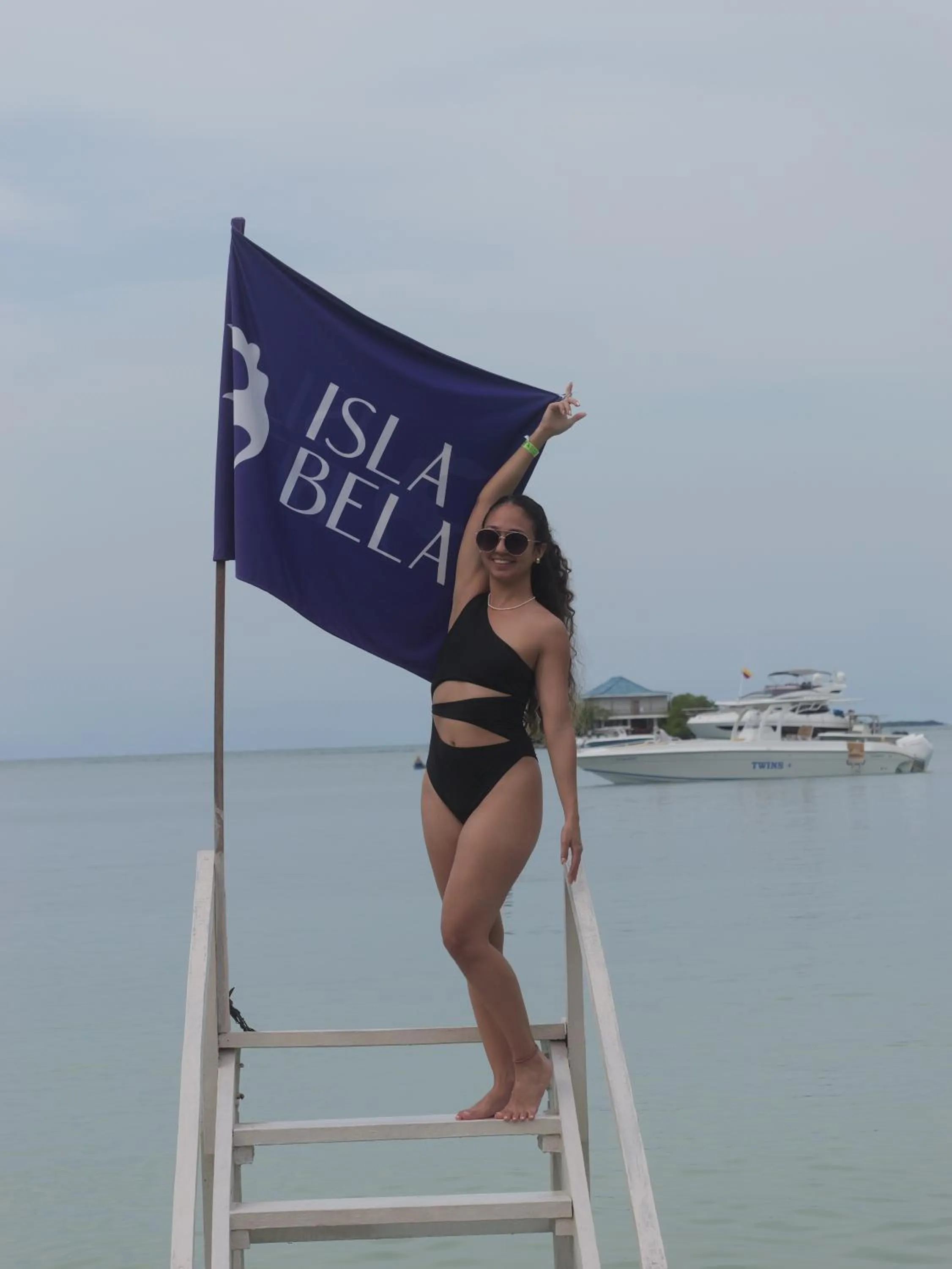 People in Hotel Islabela Islas Del Rosario