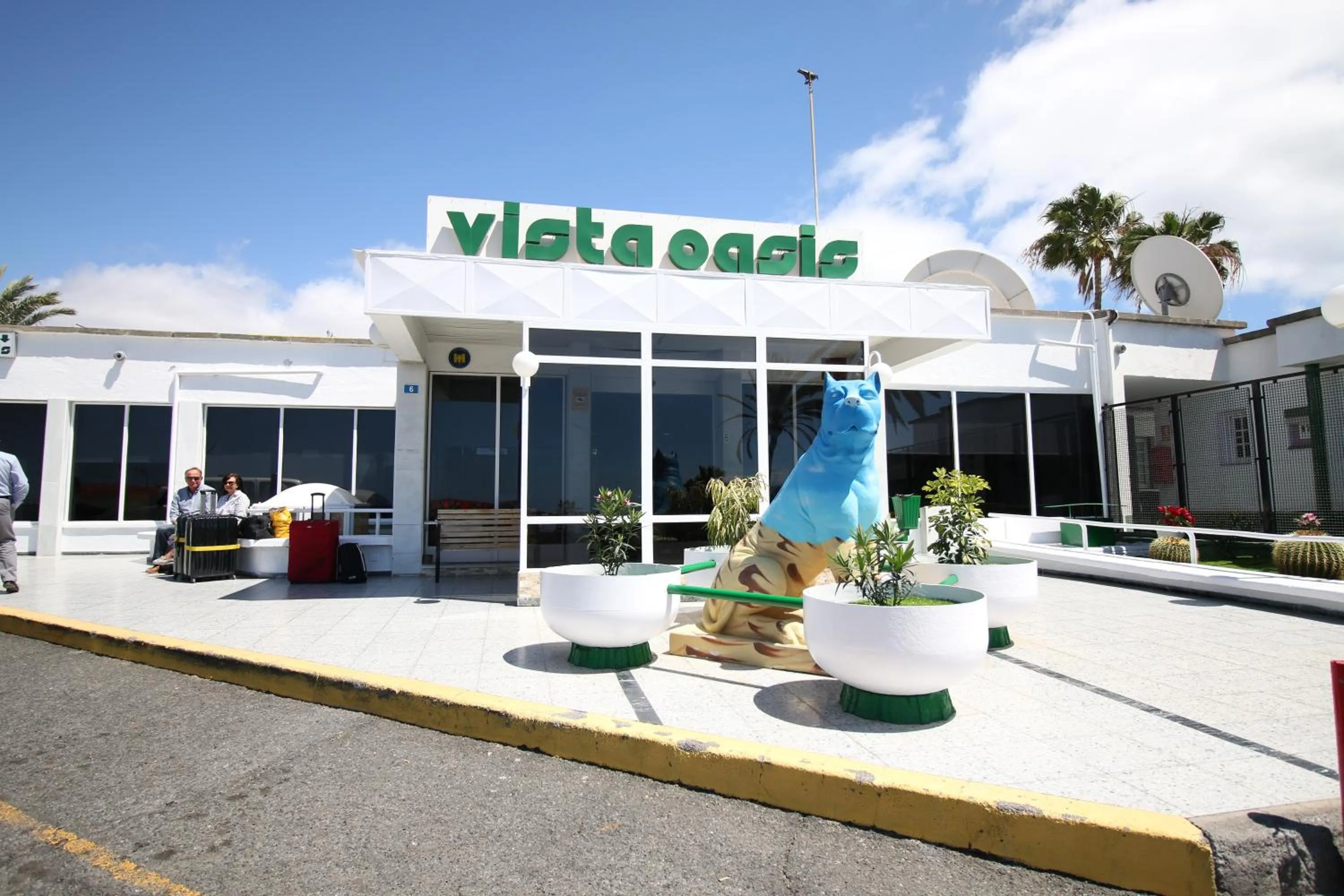 Facade/entrance in Vista Oasis