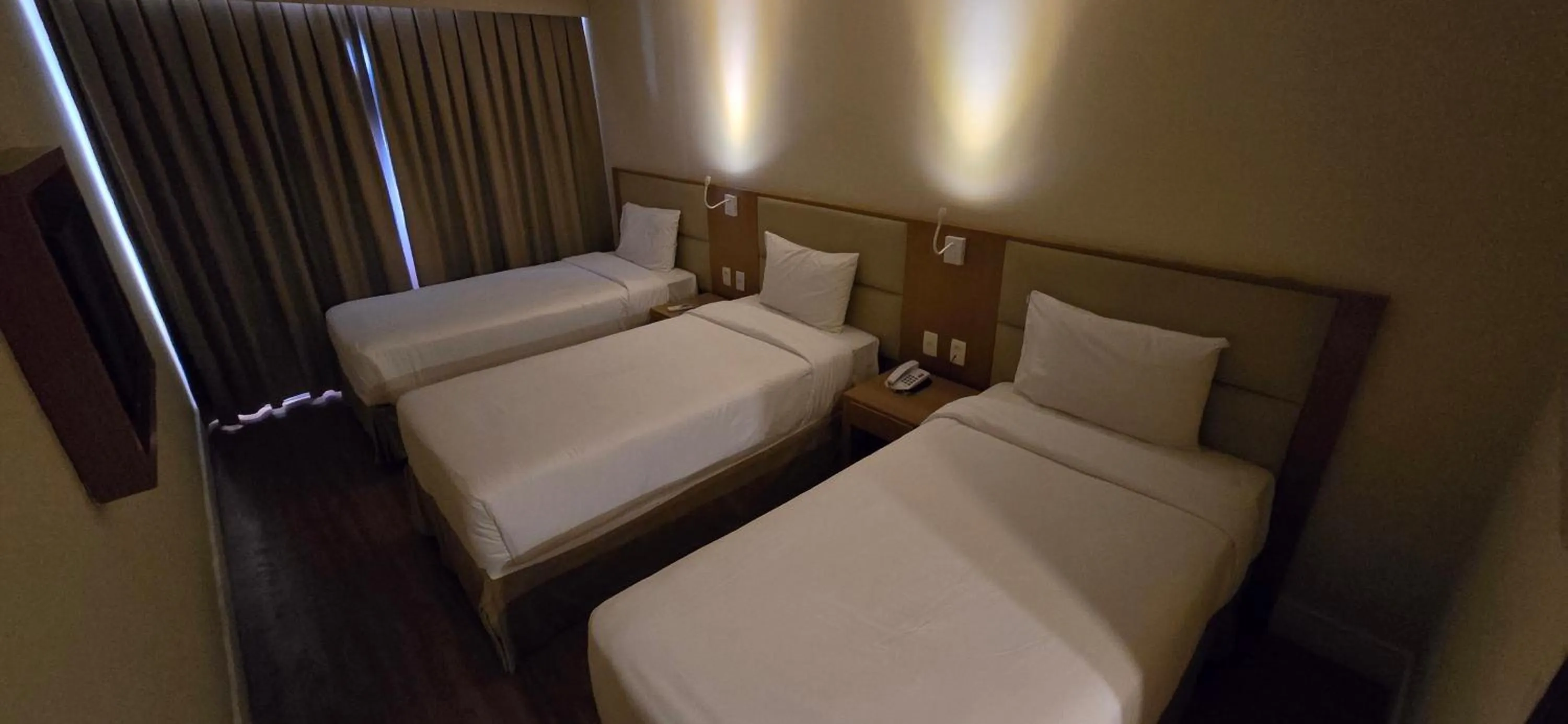 Bed in Mirador Rio Copacabana Hotel