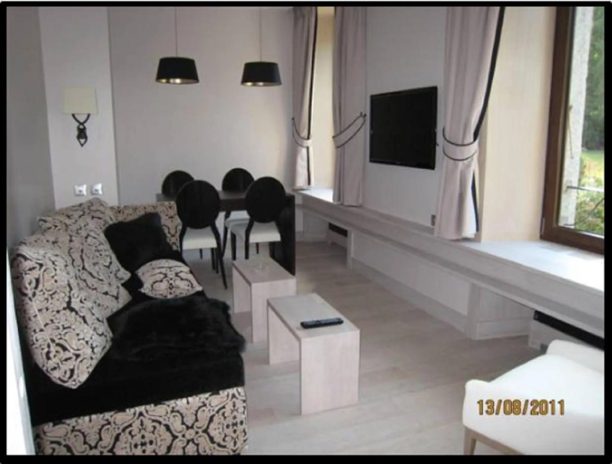 Bedroom in Hôtel Richemond