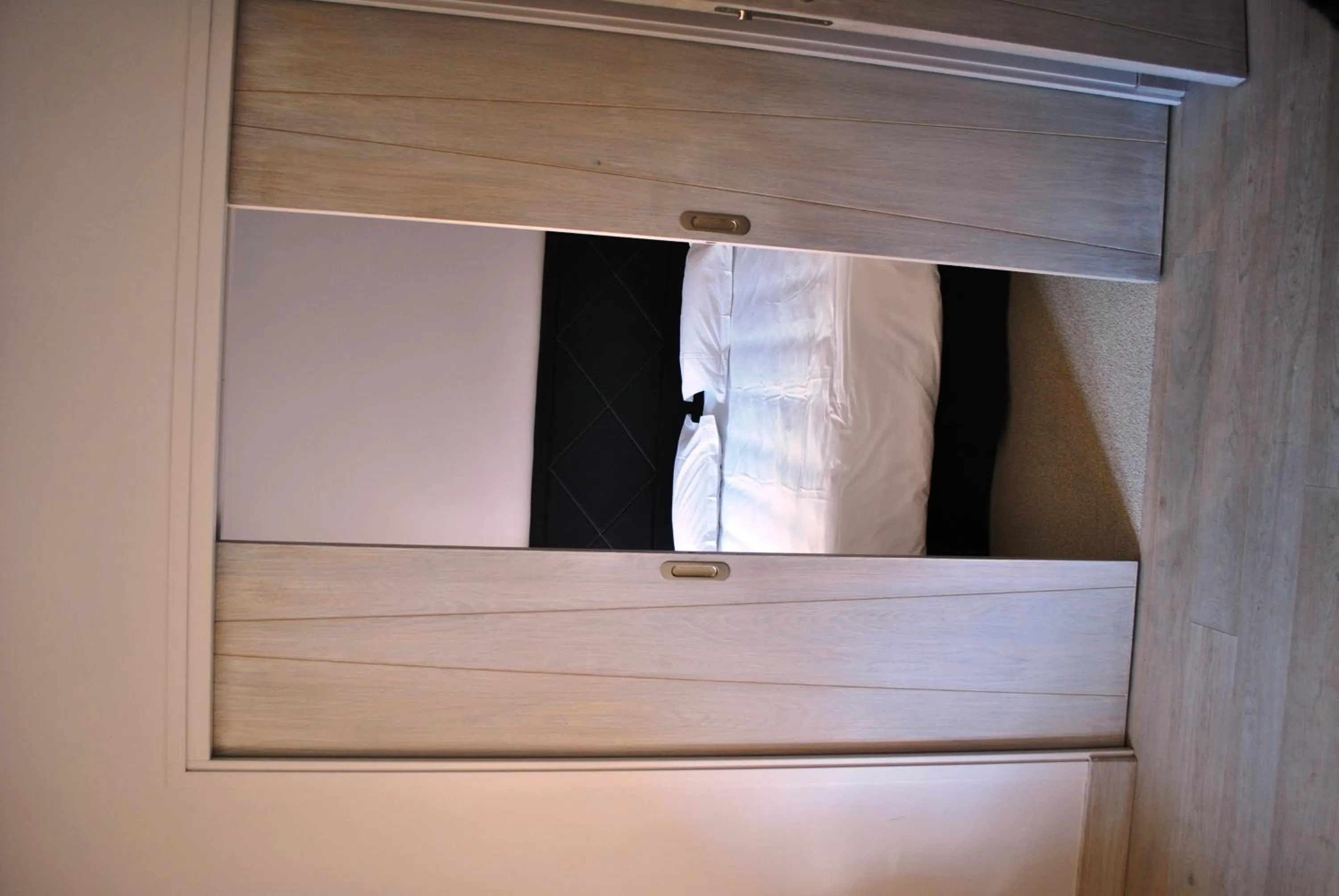 Bedroom in Hôtel Richemond