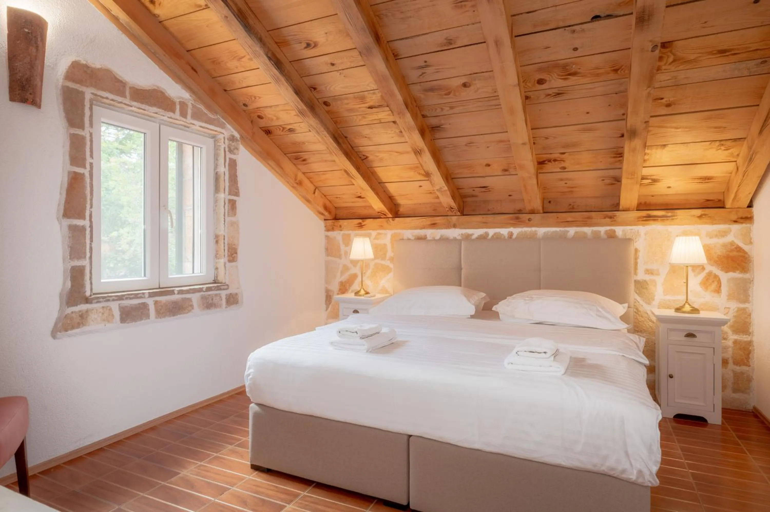 Bed in Nono Ban Stone & Soul