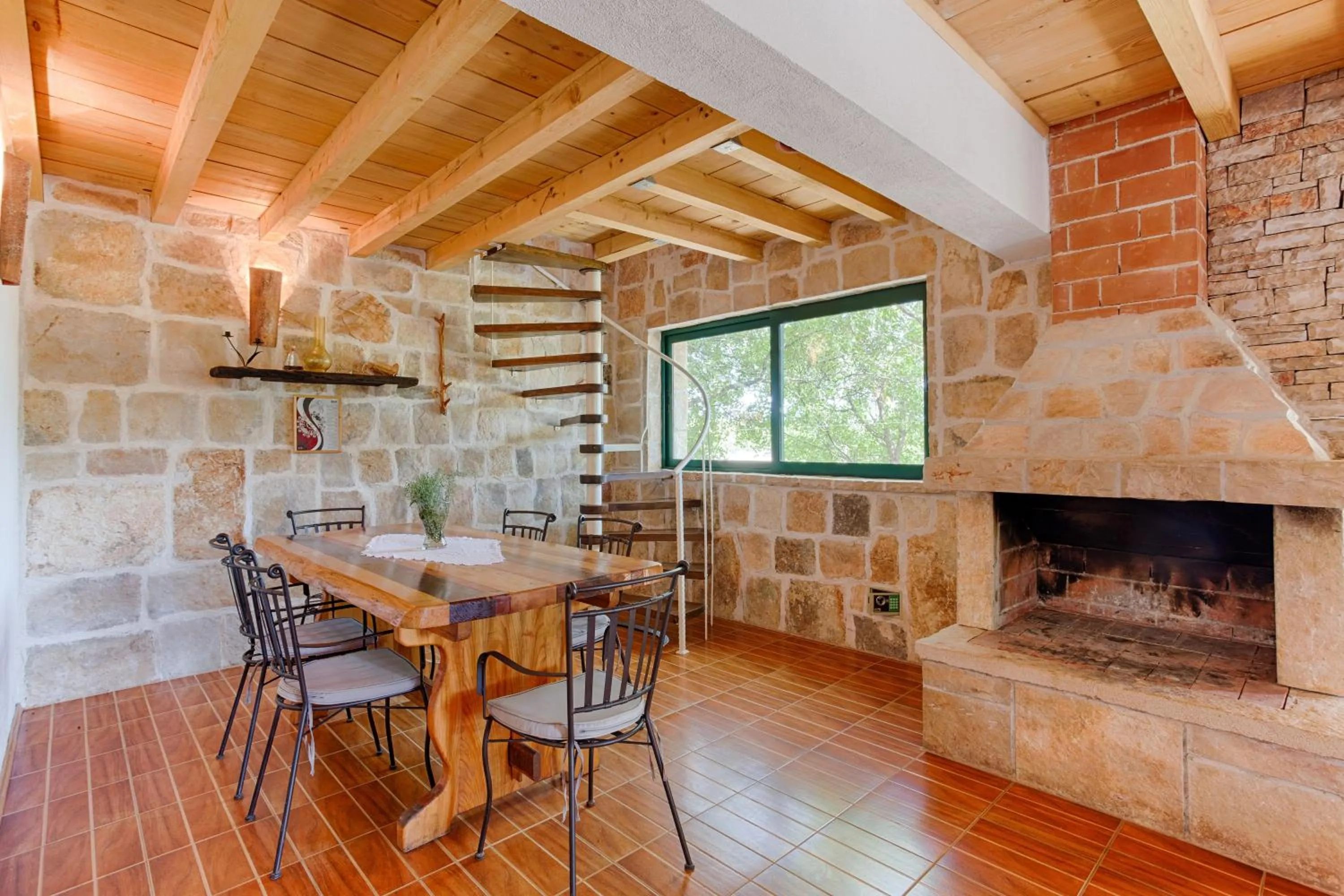 Property building in Nono Ban Stone & Soul