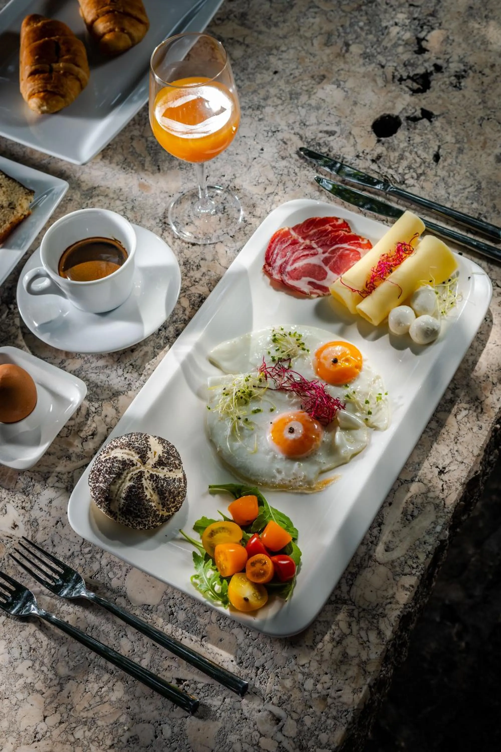 Breakfast in Nono Ban Stone & Soul