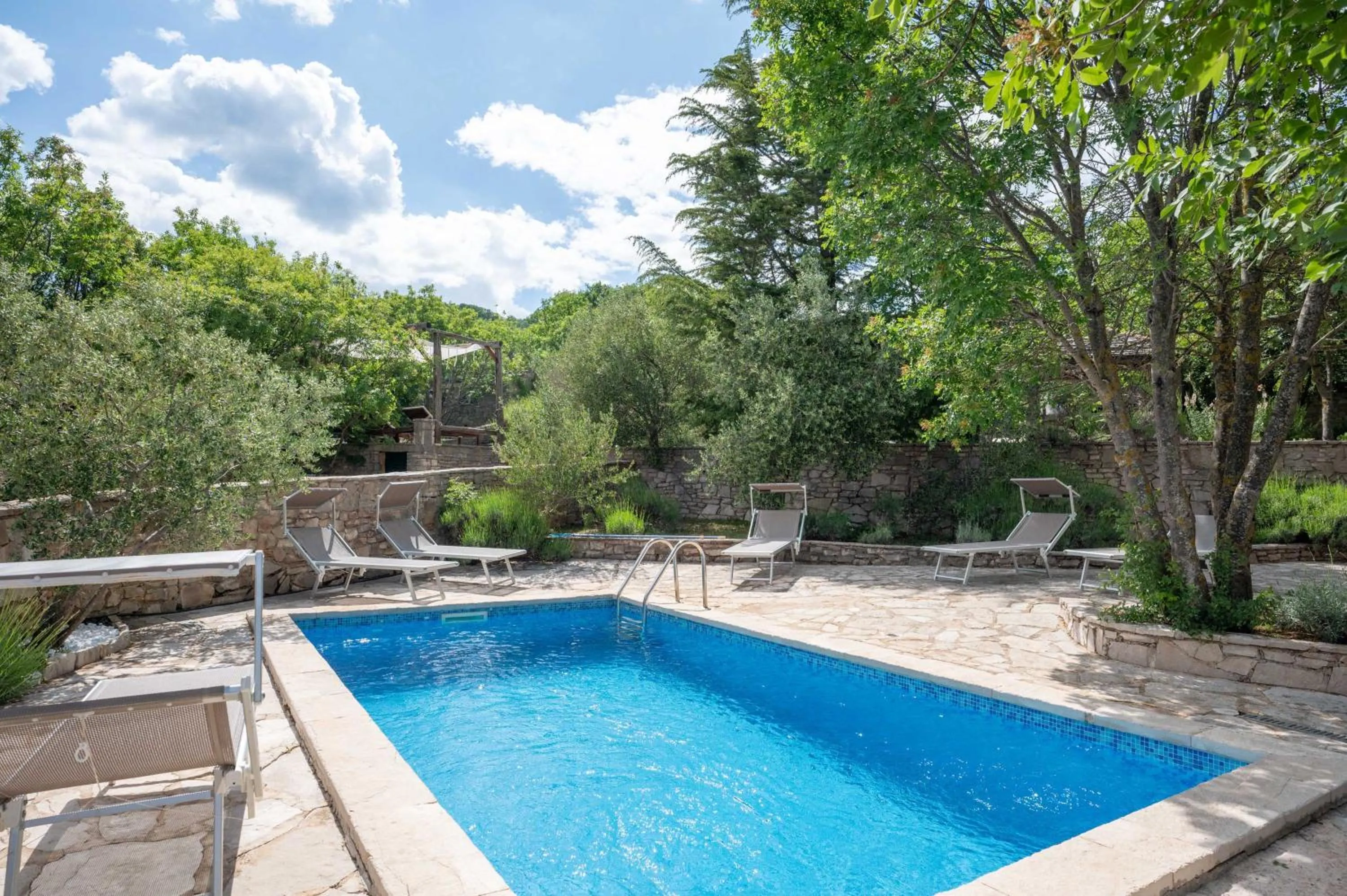 Property building in Nono Ban Stone & Soul