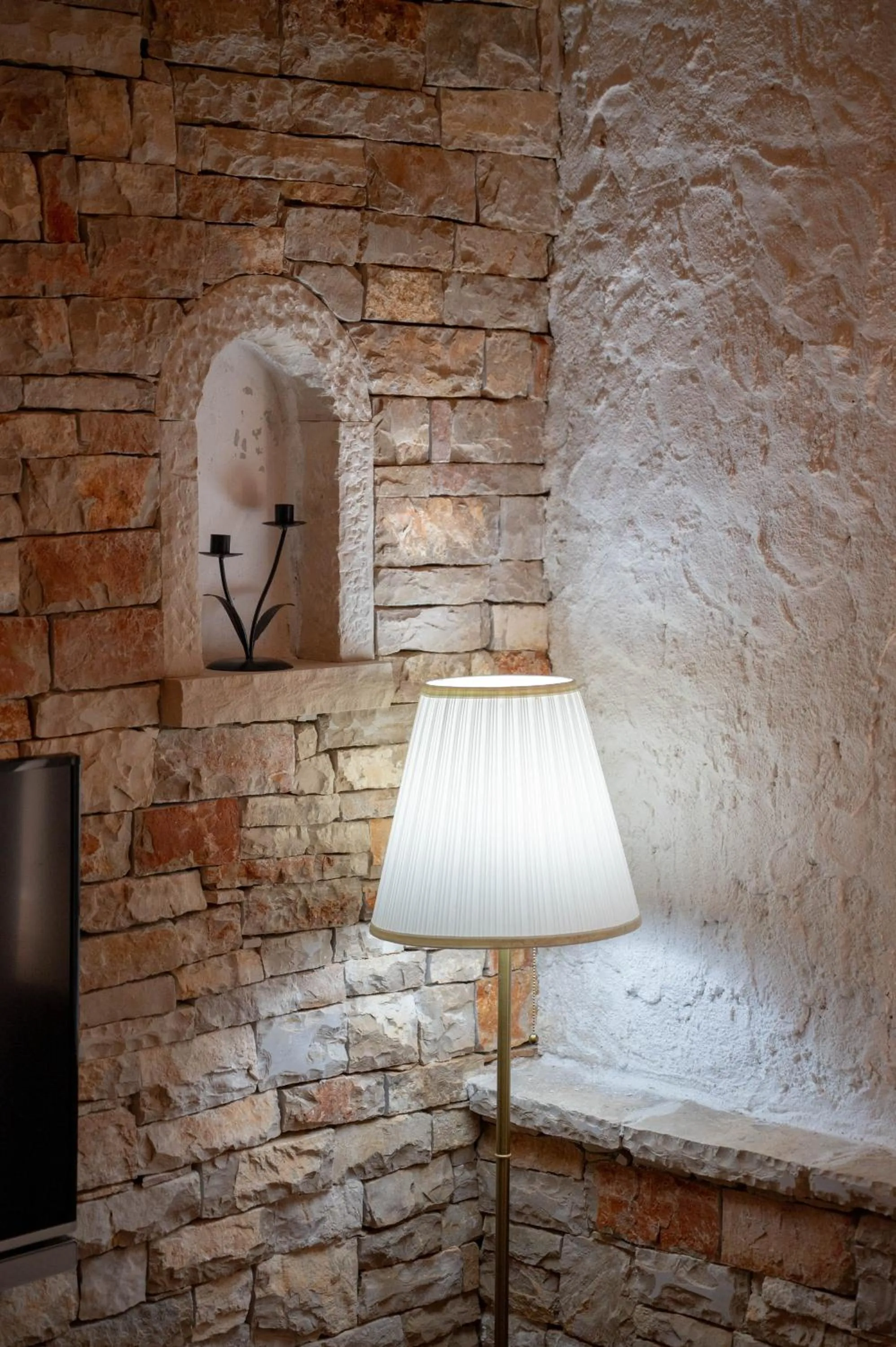 Property building, Bed in Nono Ban Stone & Soul