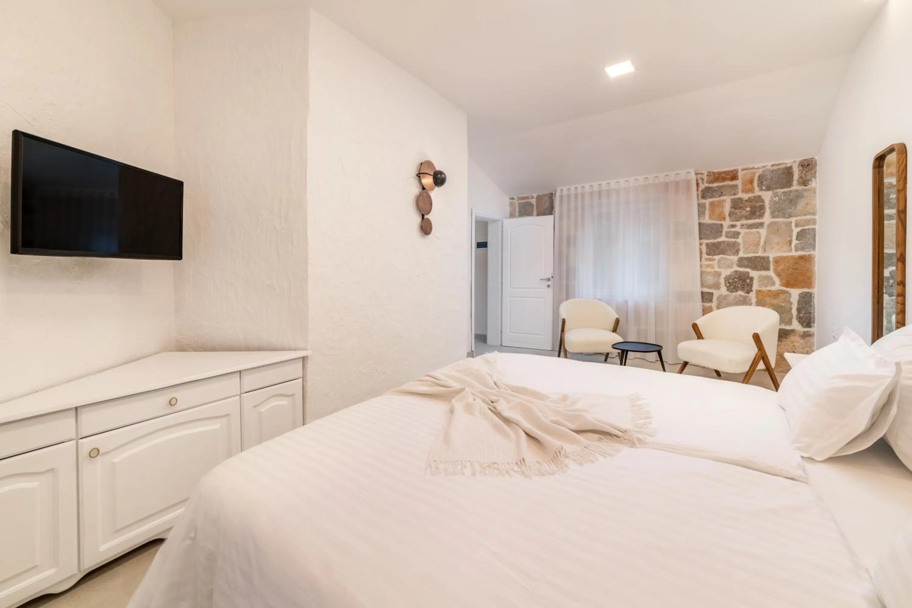 Bedroom, Bed in Nono Ban Stone & Soul