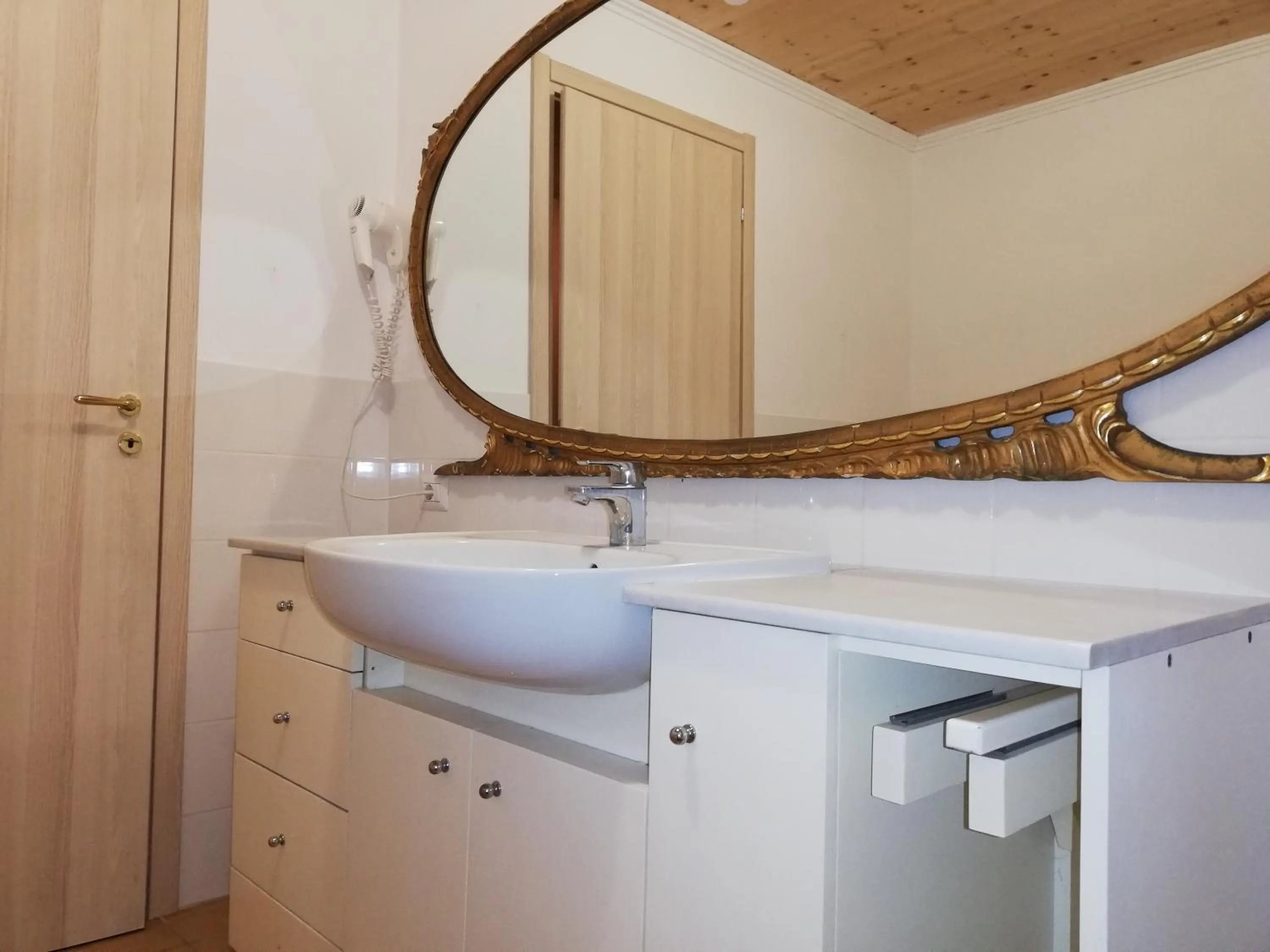 Bathroom in Cascina la castagnara