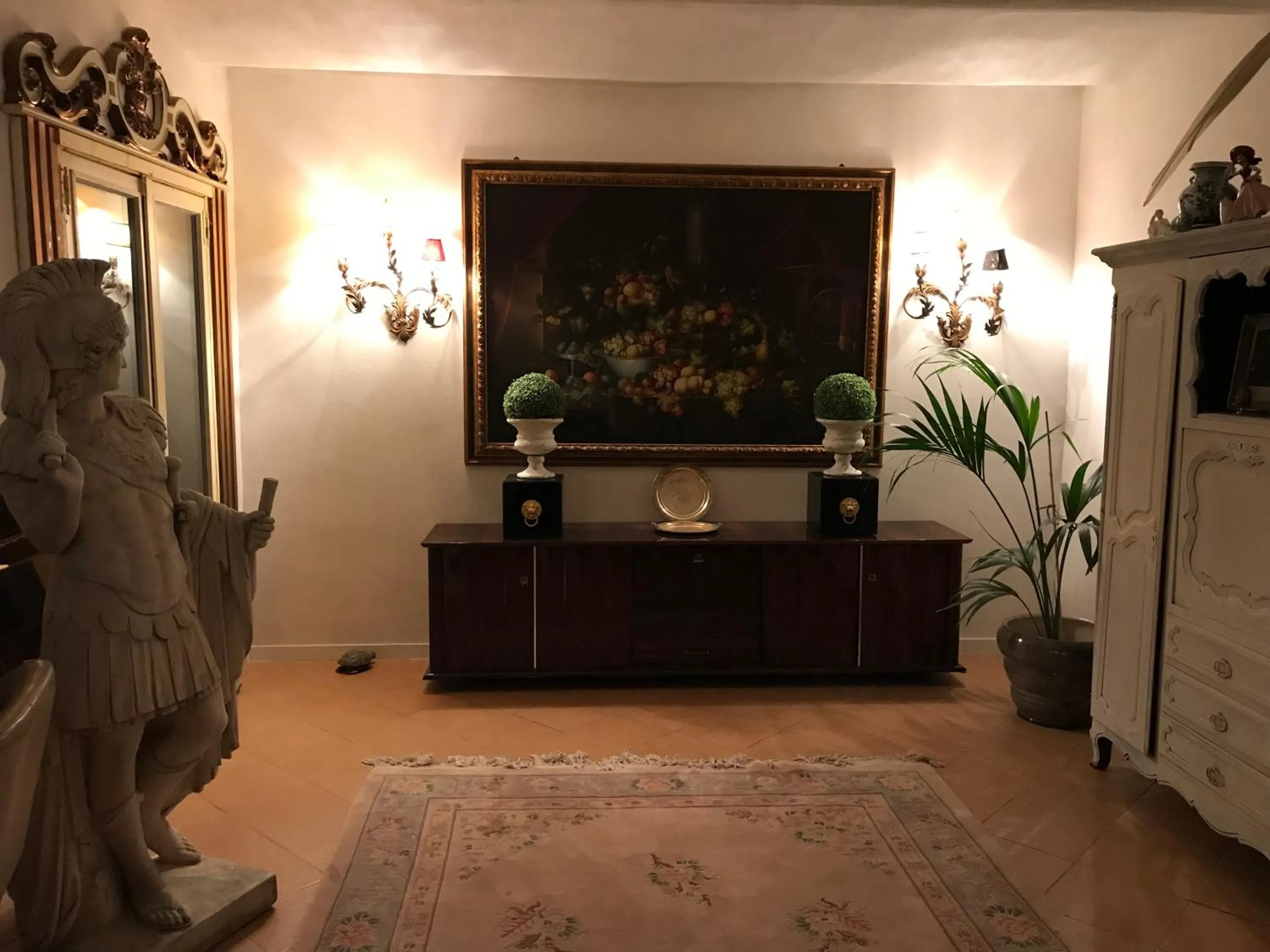 Communal lounge/ TV room in Cascina la castagnara