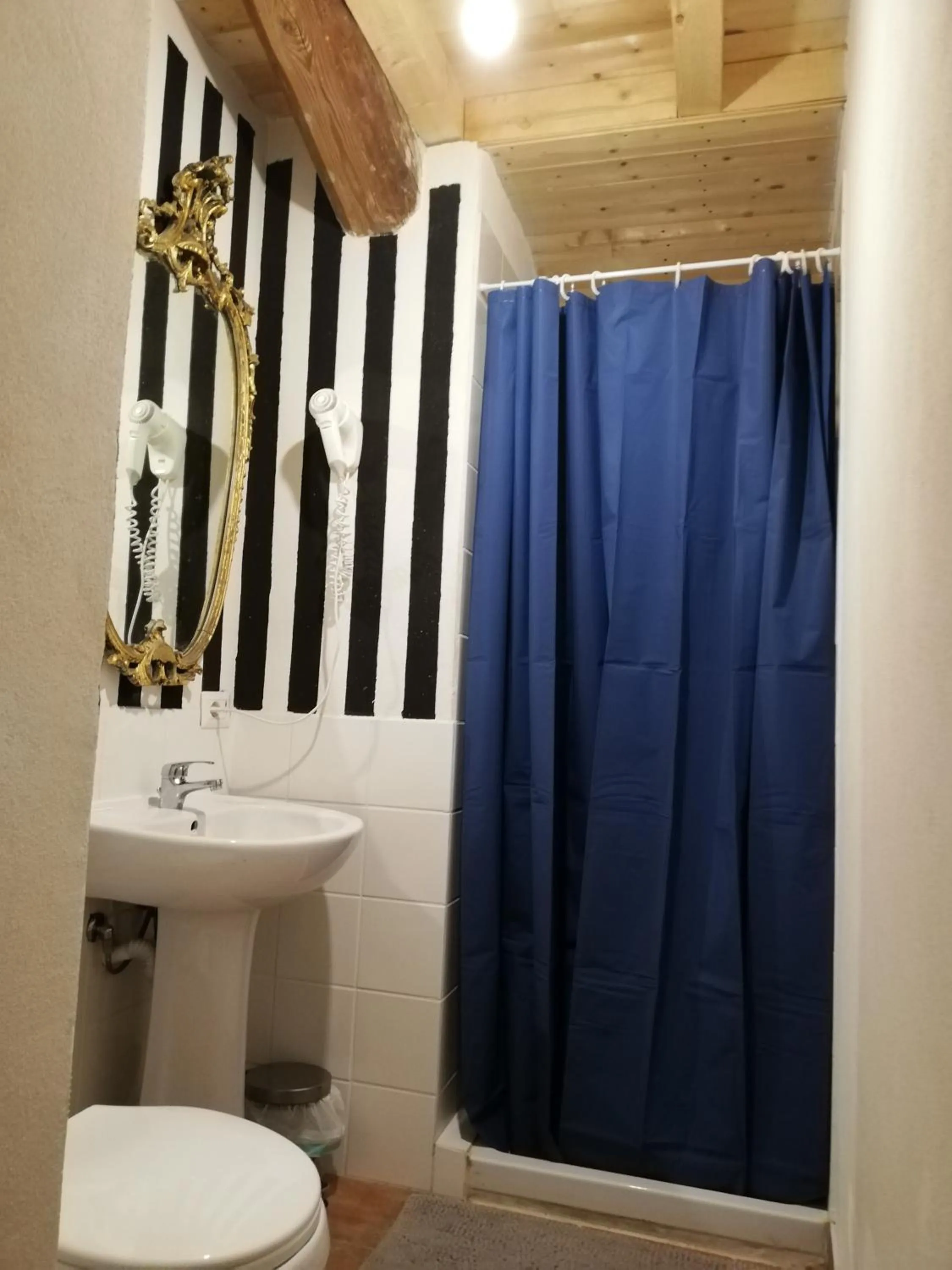 Bathroom in Cascina la castagnara