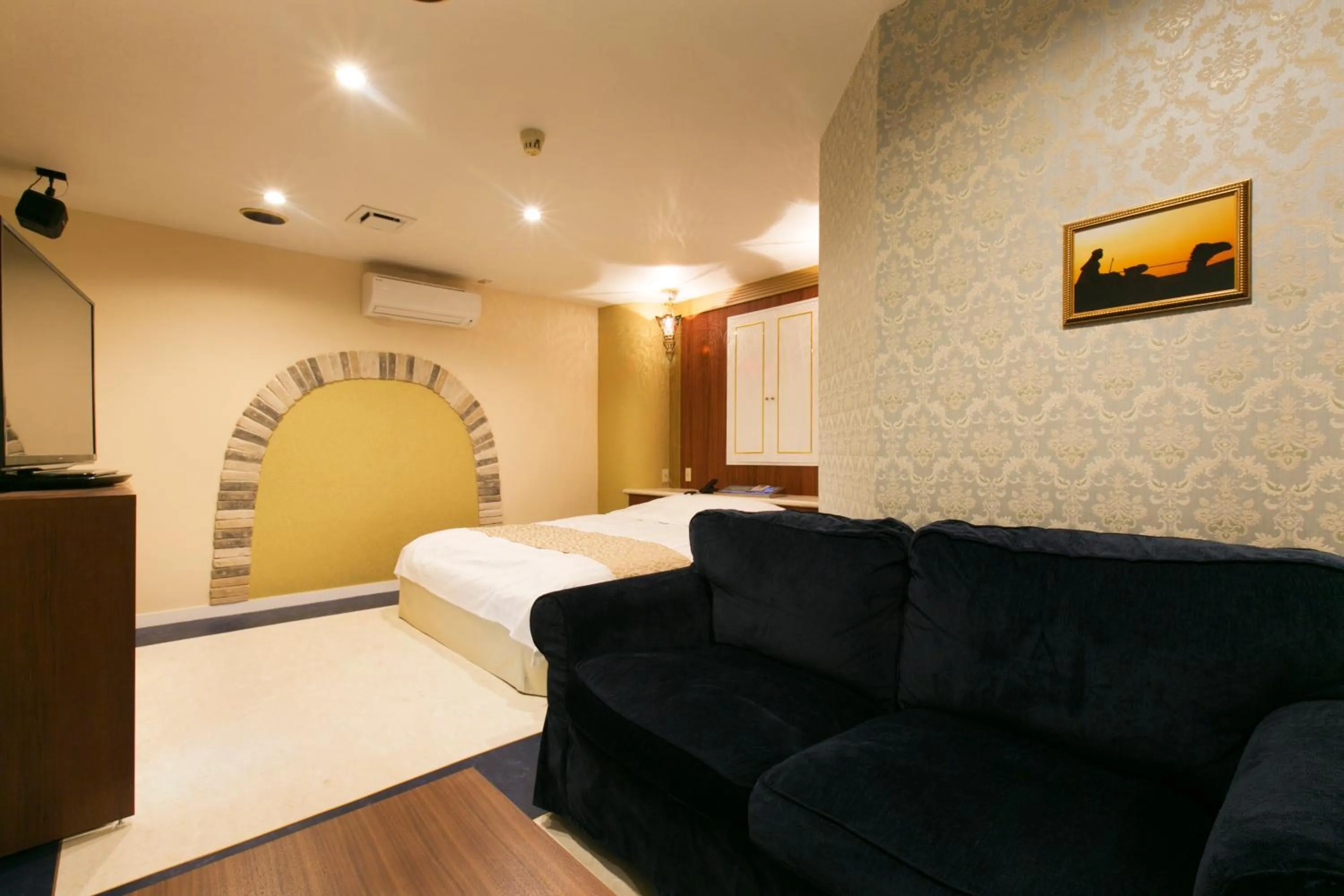 Photo of the whole room, Bed in Hotel Atlantis Higashi Osaka (Adult Only)