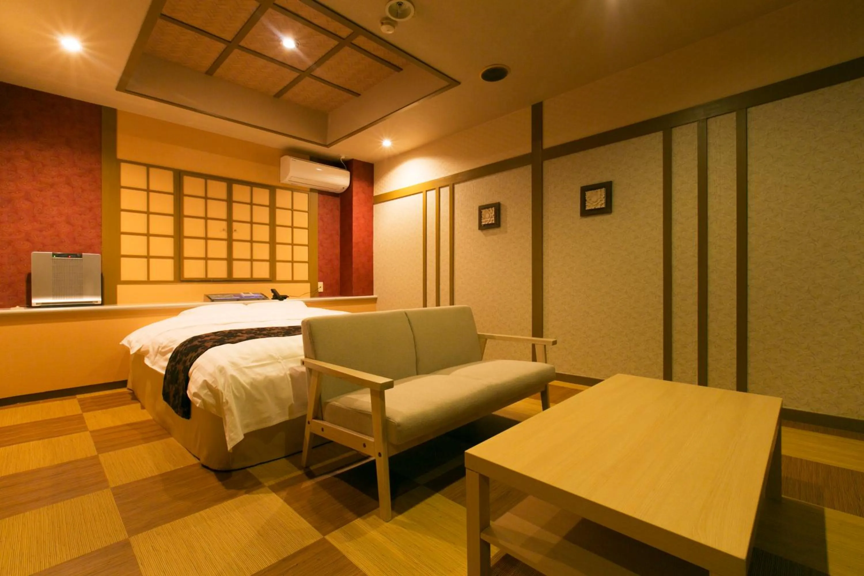 Photo of the whole room, Bed in Hotel Atlantis Higashi Osaka (Adult Only)