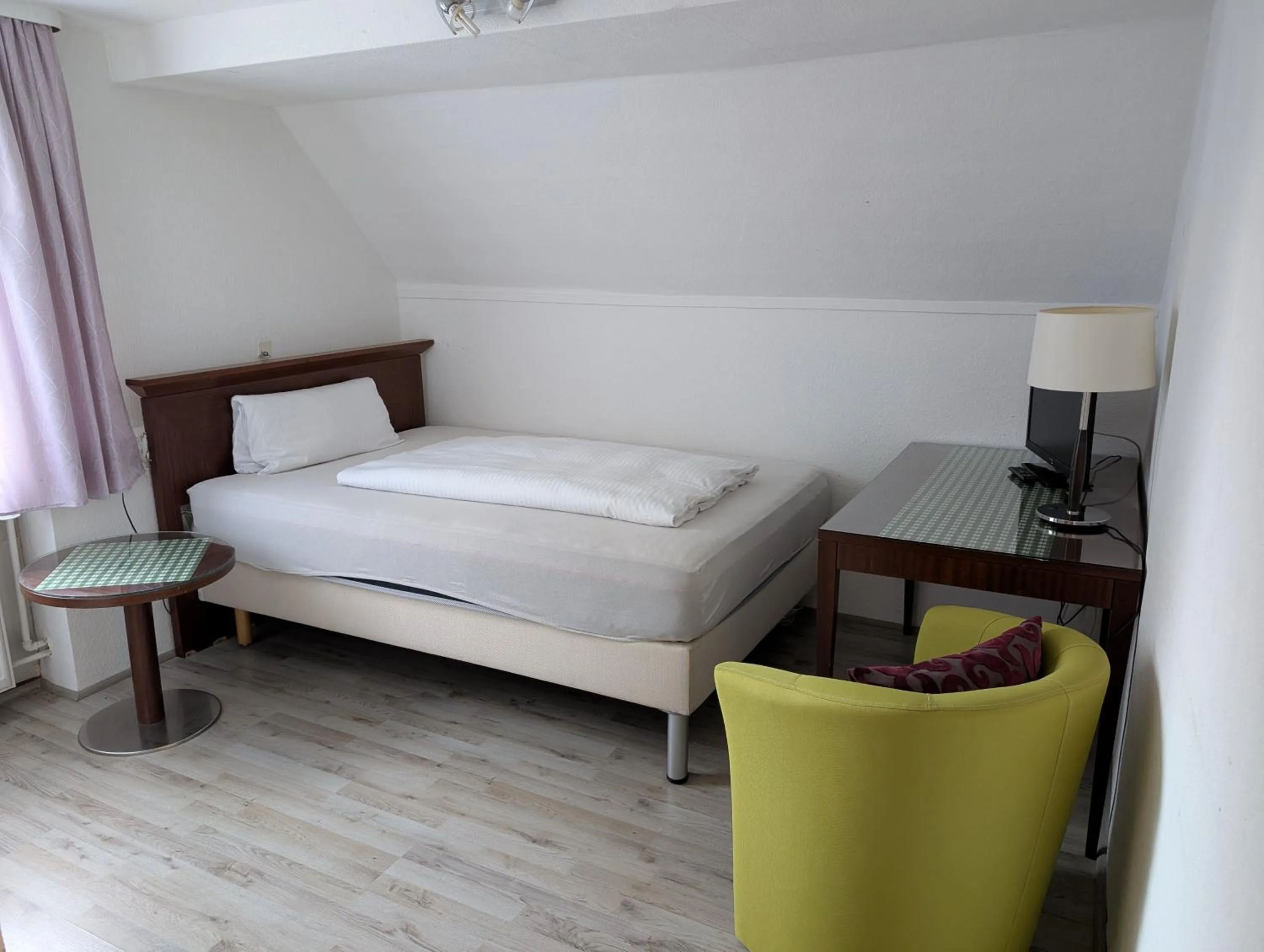 Photo of the whole room, Bed in Hotel Pension Blüchersruh