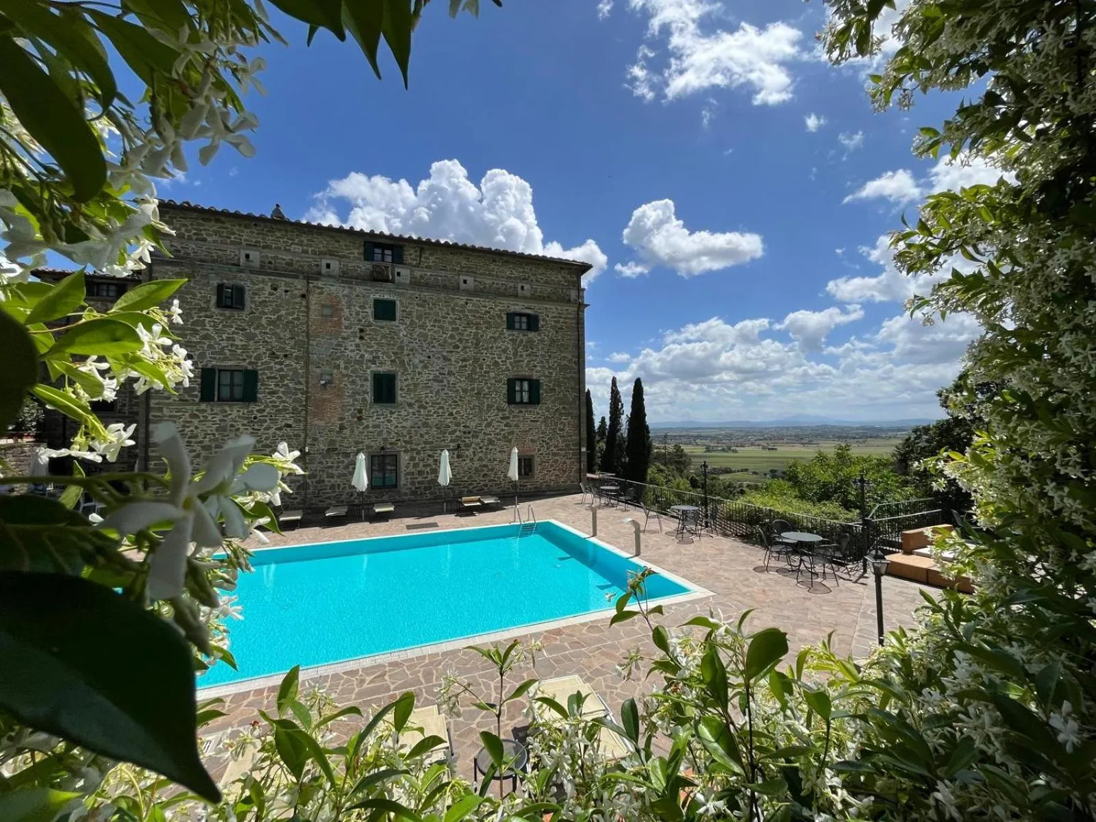 Swimming pool in Villa Schiatti