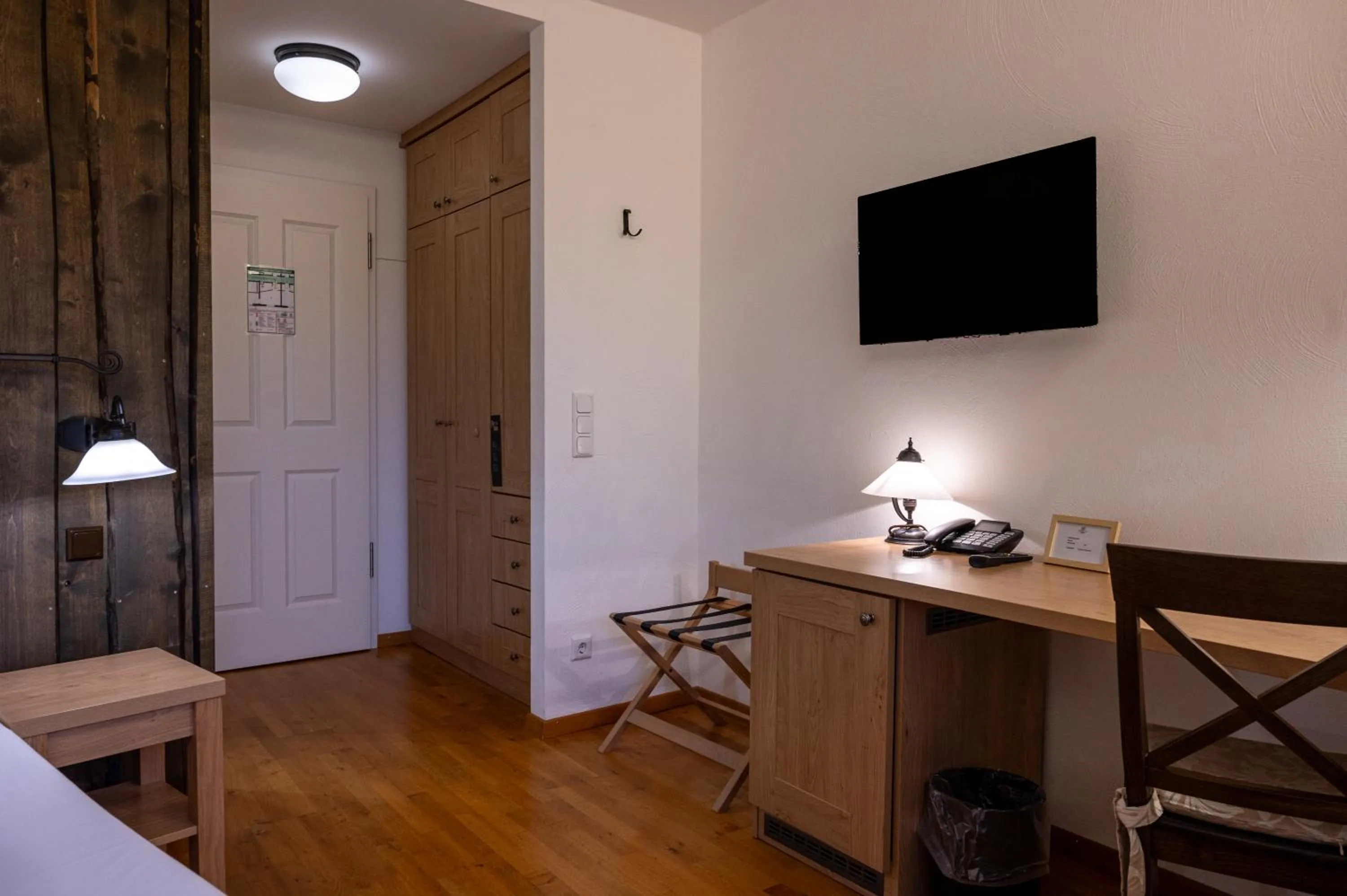 Photo of the whole room in Landhotel Jann Hinsch Hof