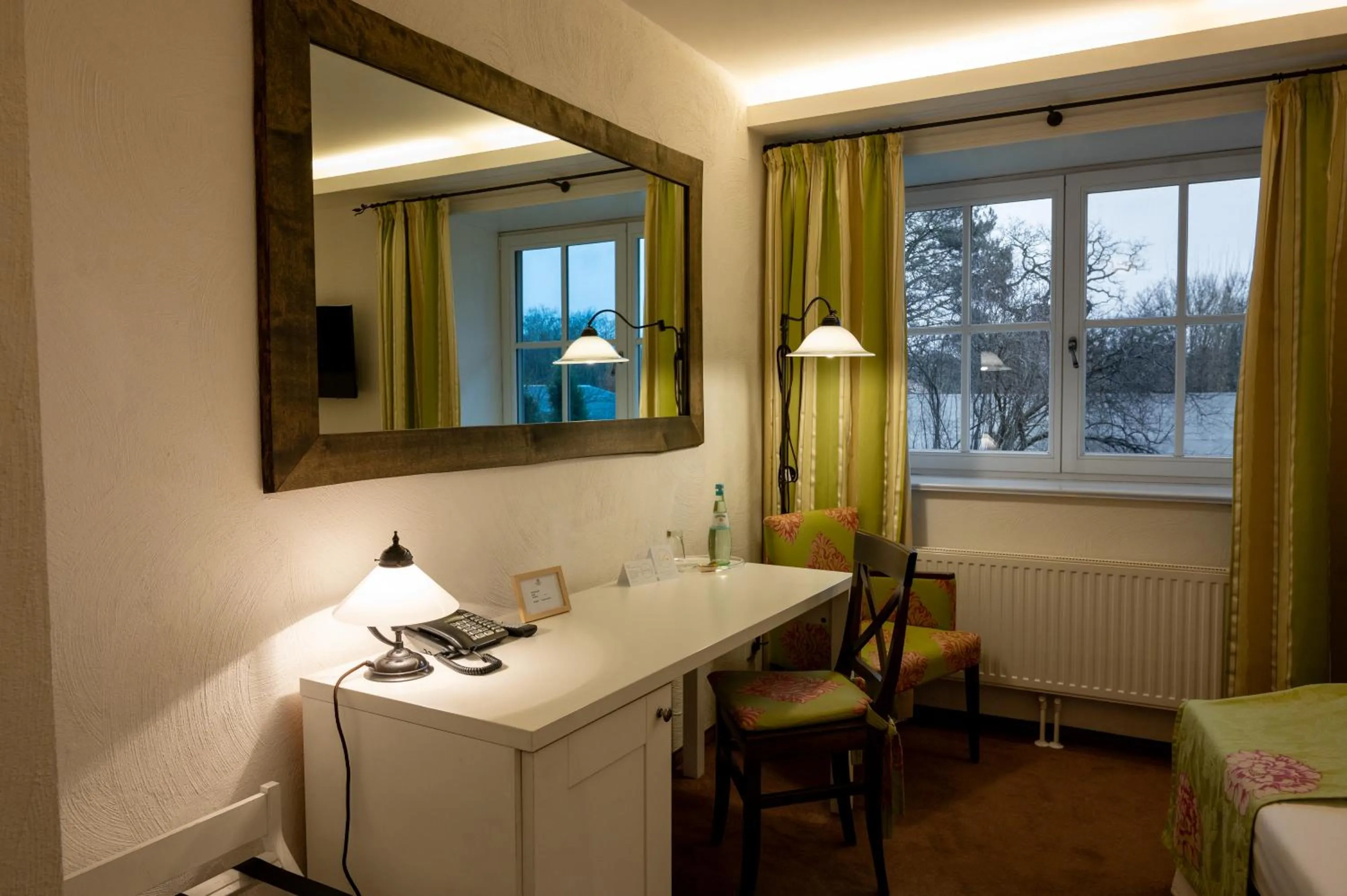 Photo of the whole room in Landhotel Jann Hinsch Hof