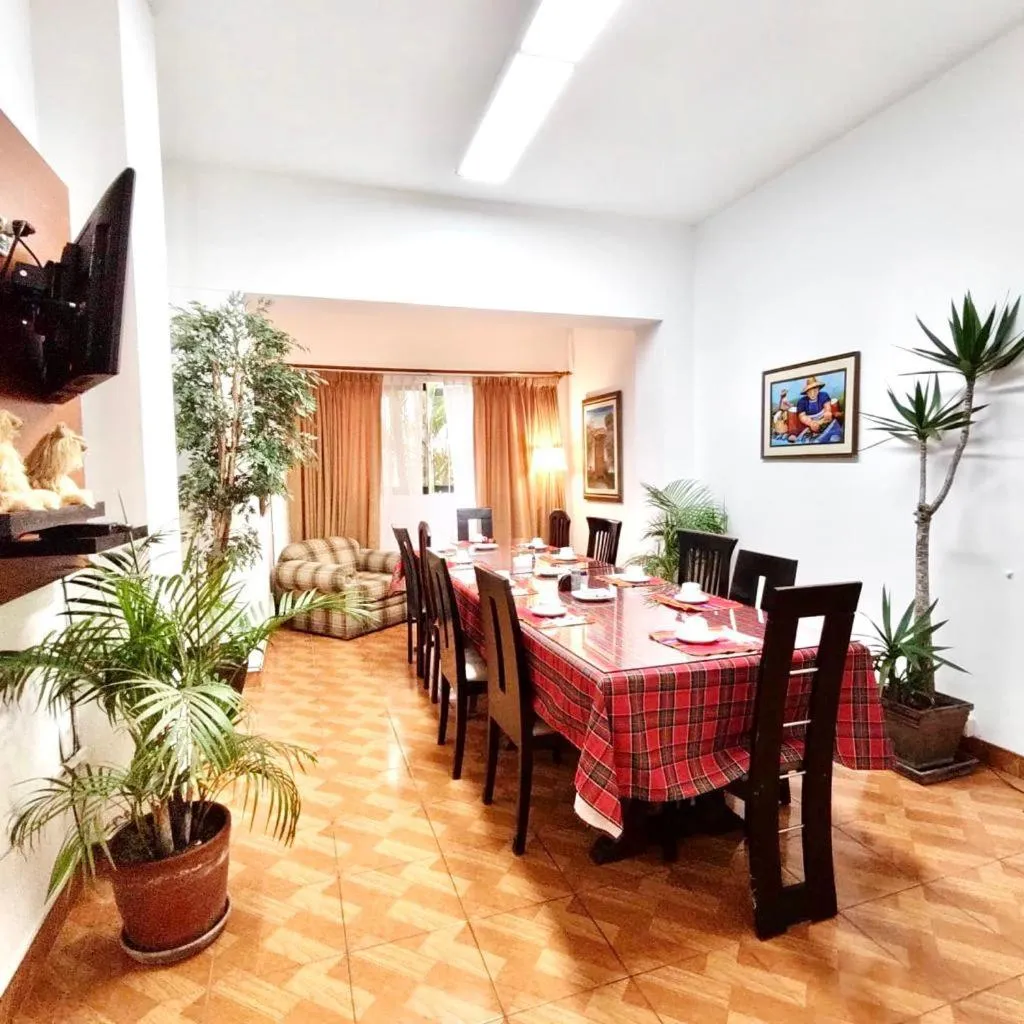 Dining area in Casa Bella Boutique Hotel San Isidro