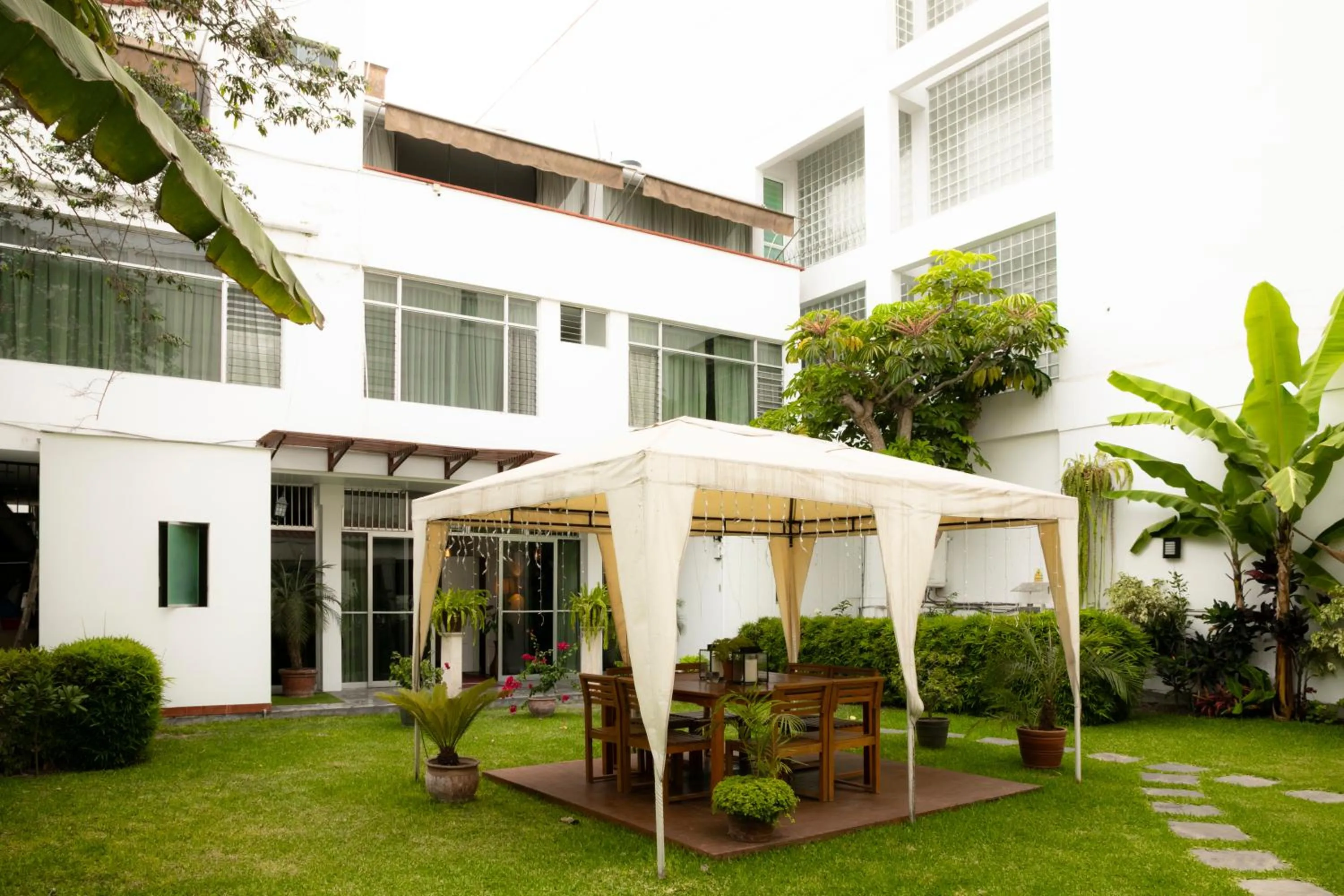 Property building in Casa Bella Boutique Hotel San Isidro