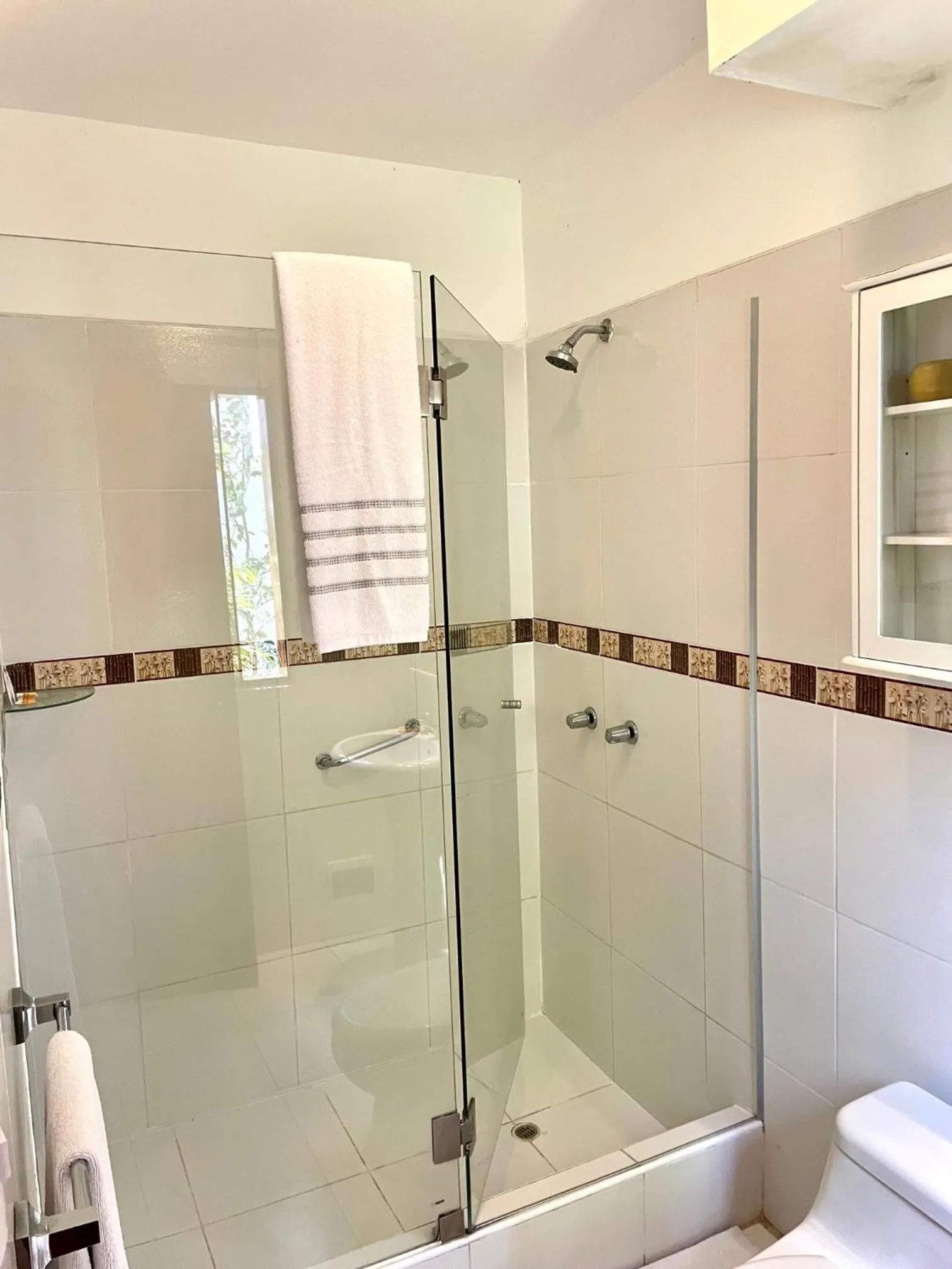 Shower in Casa Bella Boutique Hotel San Isidro