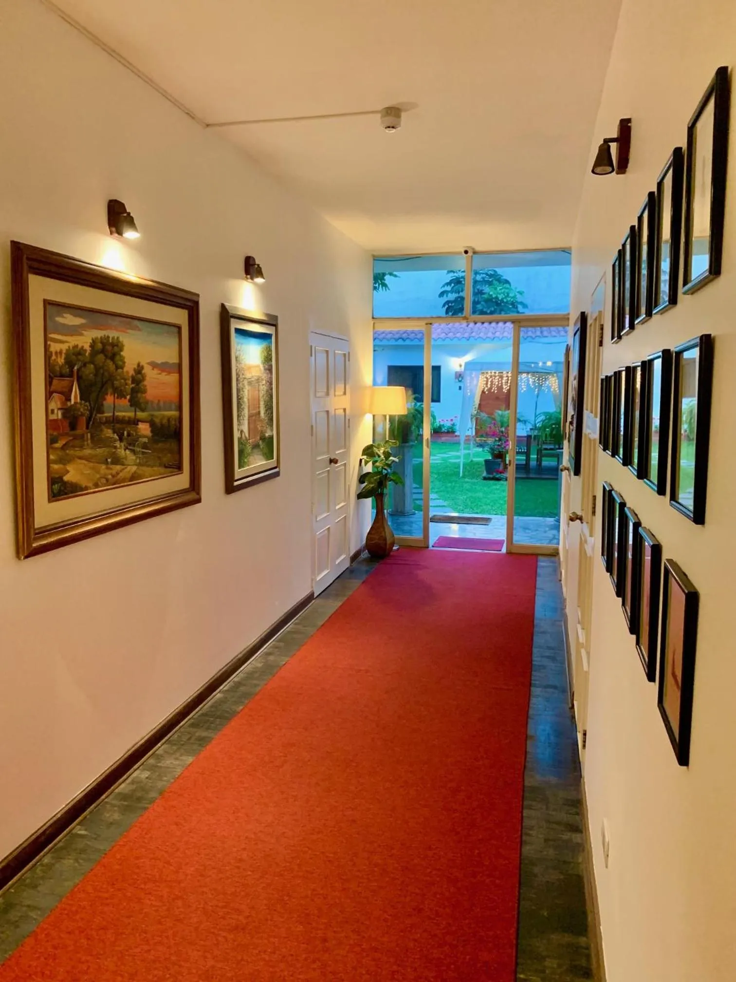 Inner courtyard view in Casa Bella Boutique Hotel San Isidro
