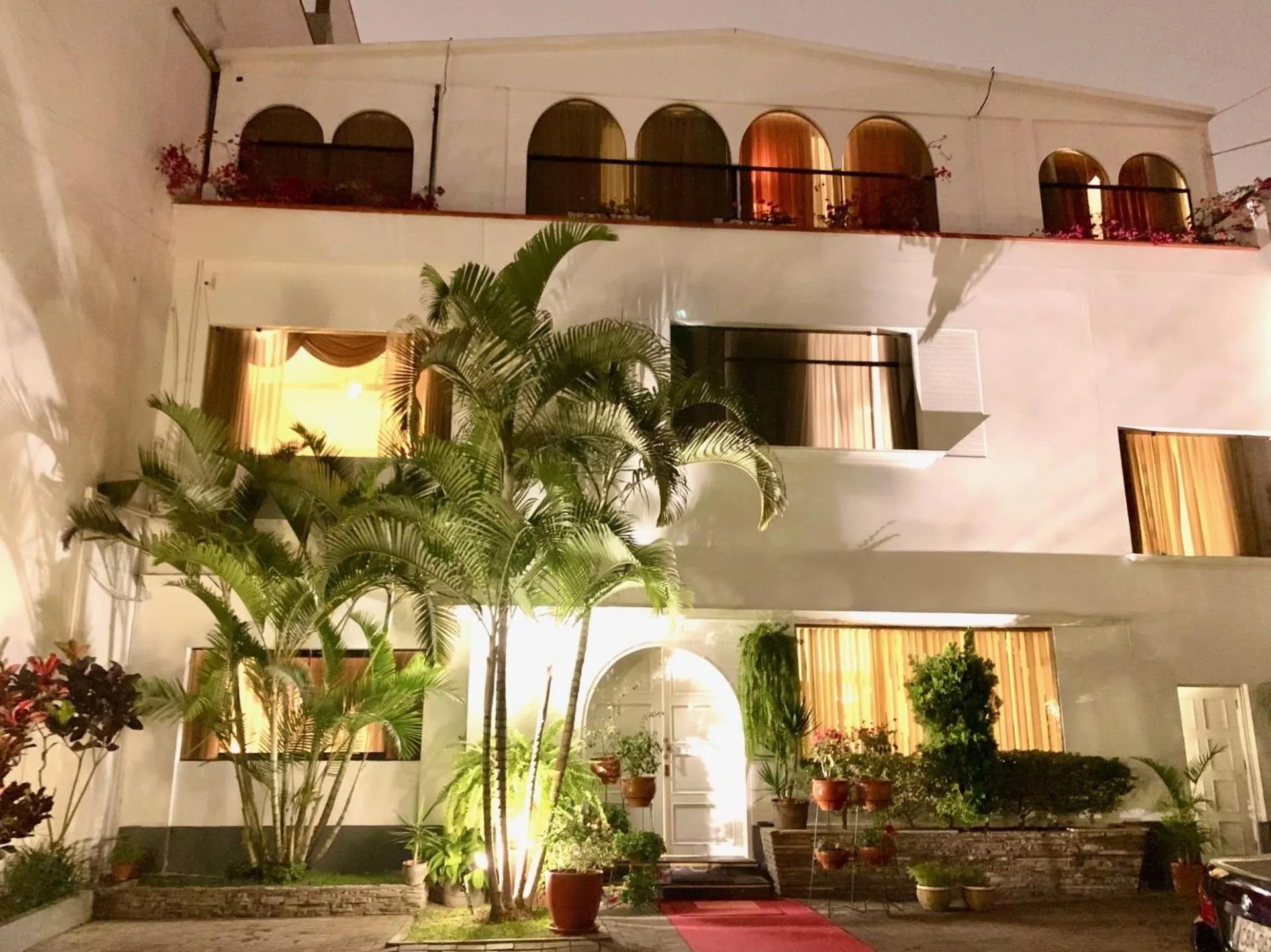 Property building in Casa Bella Boutique Hotel San Isidro