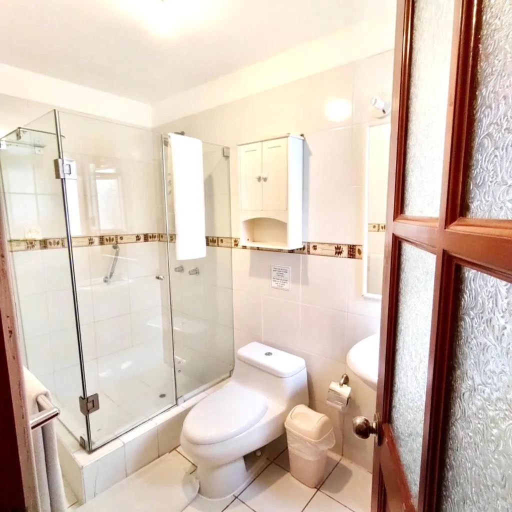 Shower in Casa Bella Boutique Hotel San Isidro