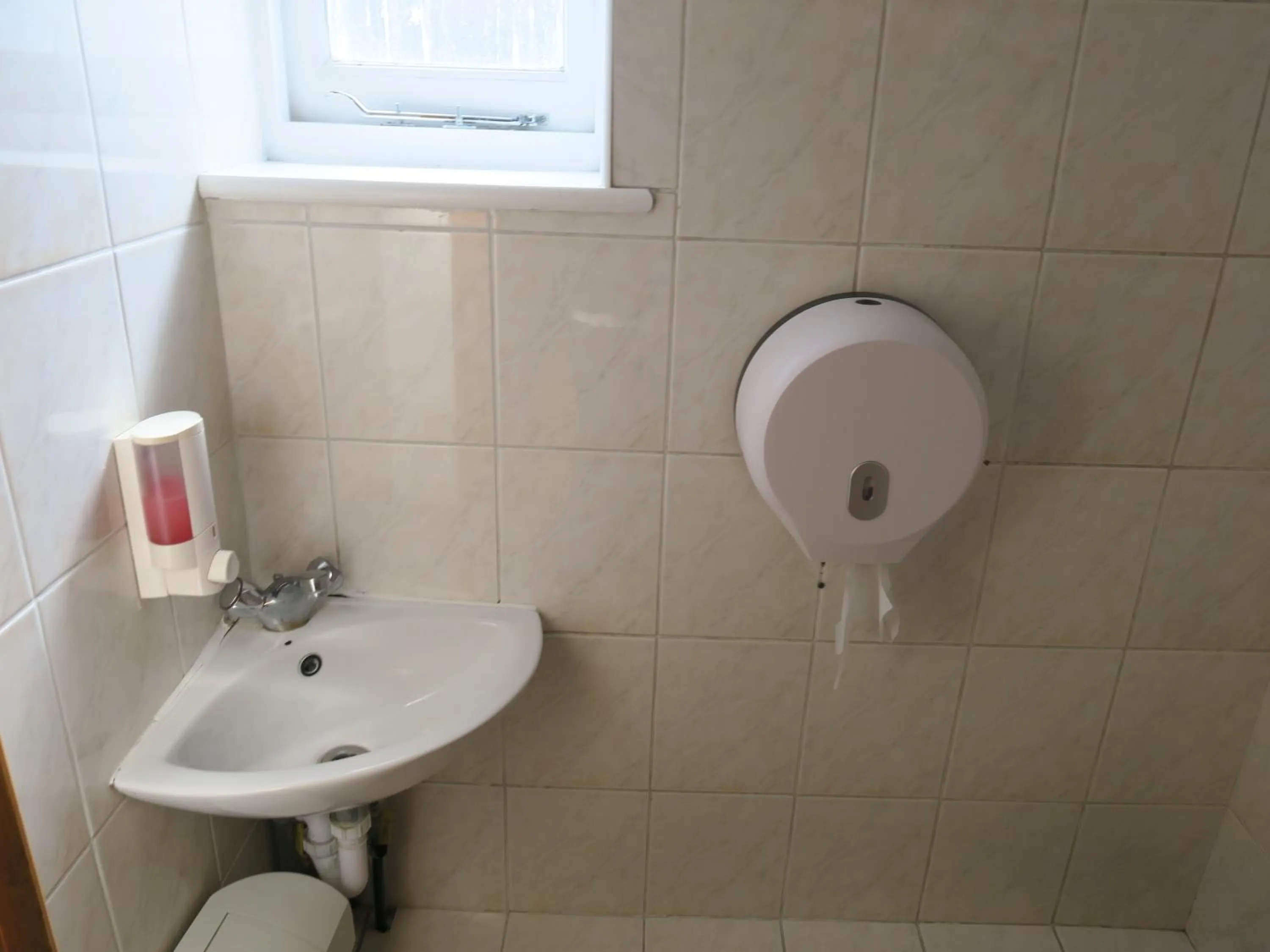 Toilet, Bathroom in Hotel Strand Continental