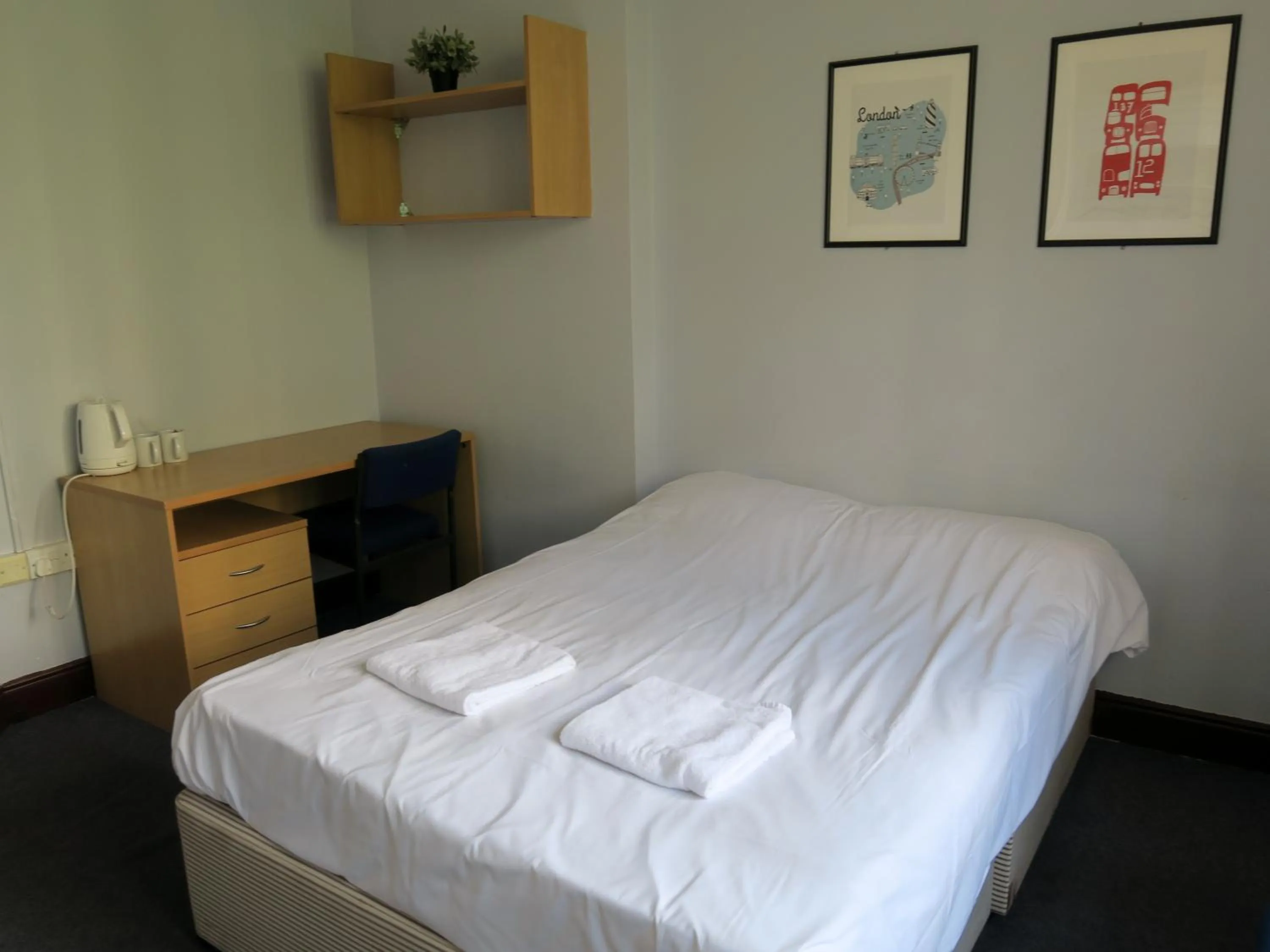 Bed in Hotel Strand Continental